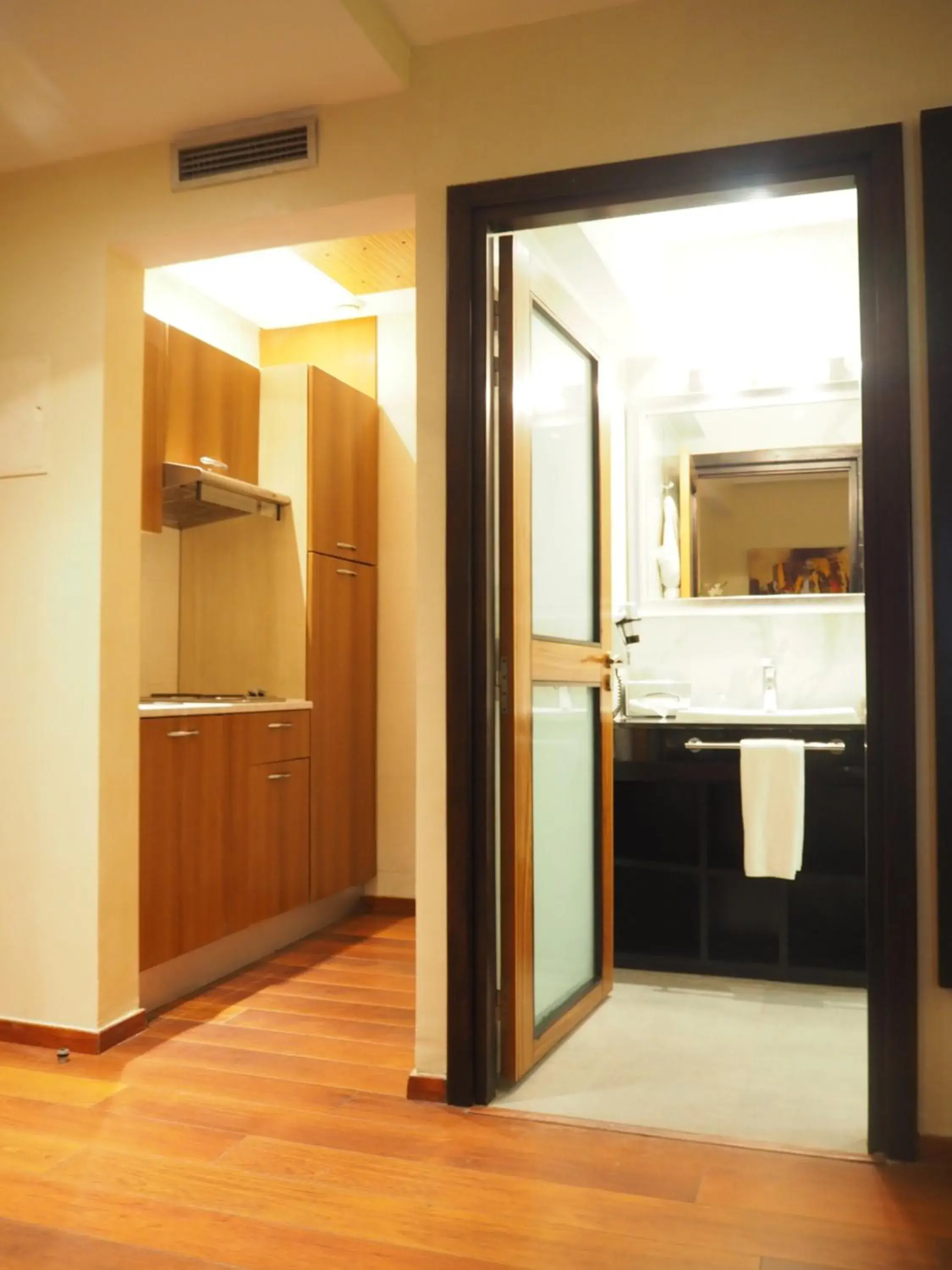 Kitchen/Kitchenette in Park Suites Hotel & Spa