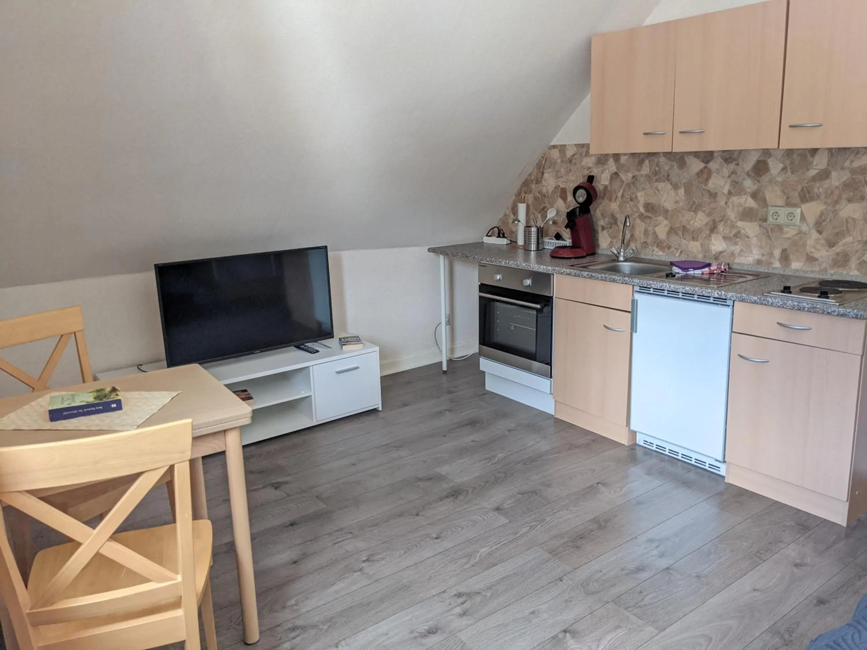 Kitchen or kitchenette in Gaestehaus Gaes
