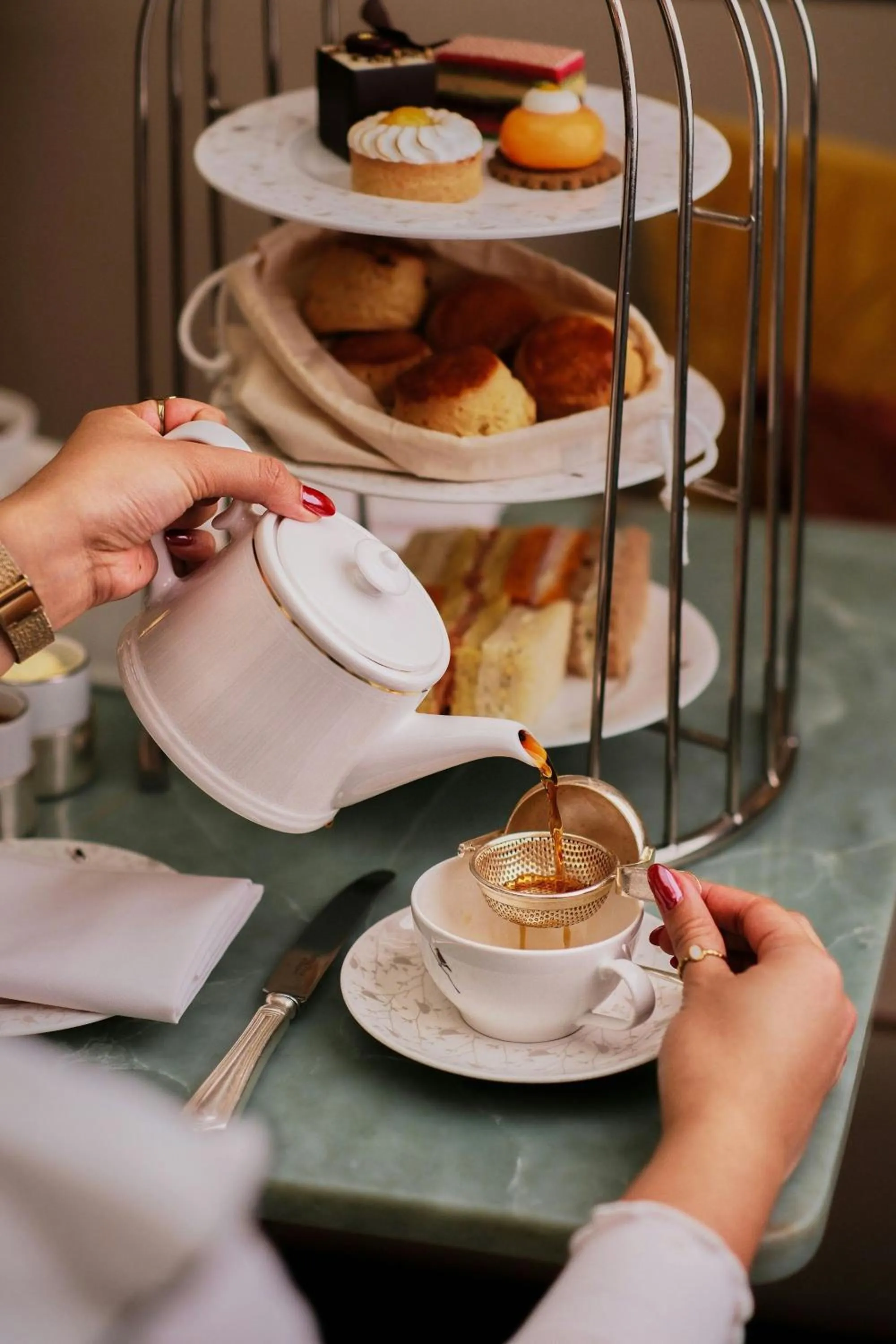 Restaurant/places to eat in Sheraton Grand London Park Lane