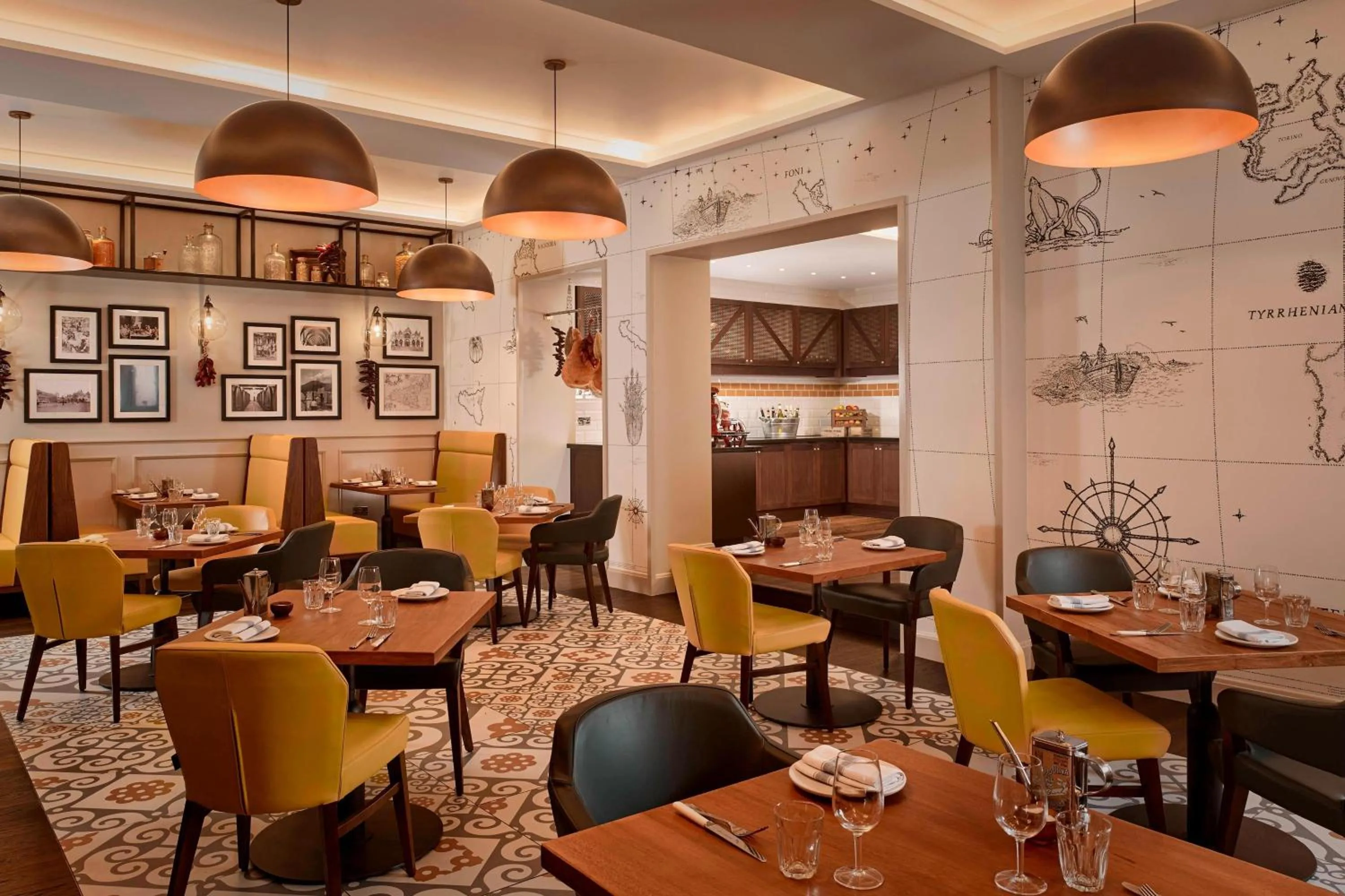 Restaurant/places to eat in Sheraton Grand London Park Lane