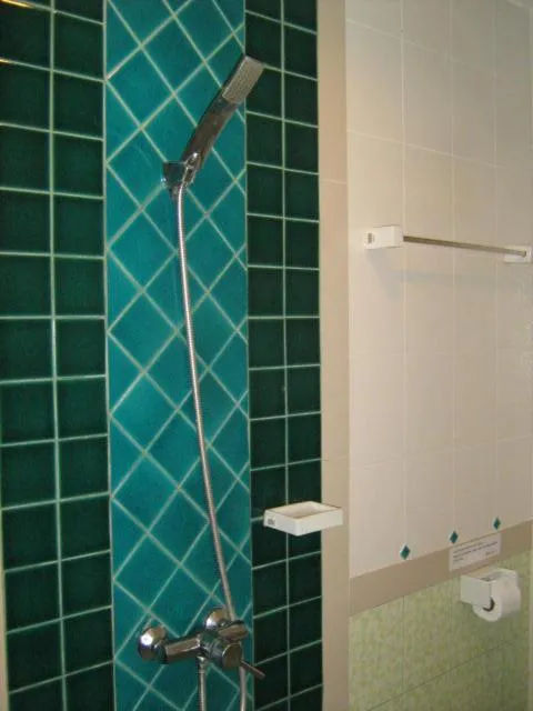 Shower in Lamoon Lamai Residence & Guesthouse