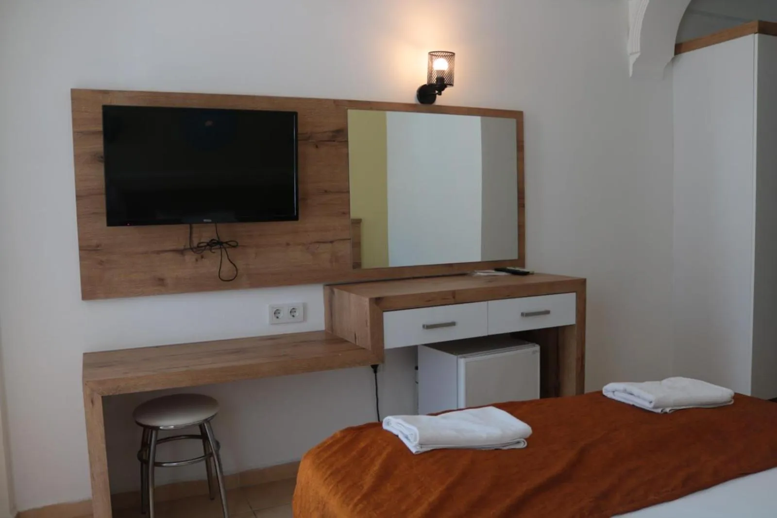 TV and multimedia in Taner Otel