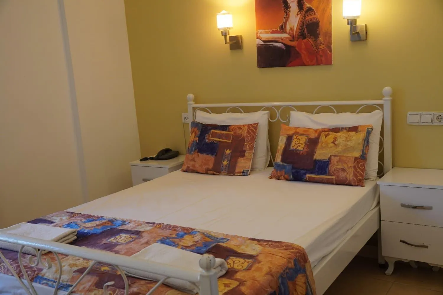 Bedroom in Taner Otel