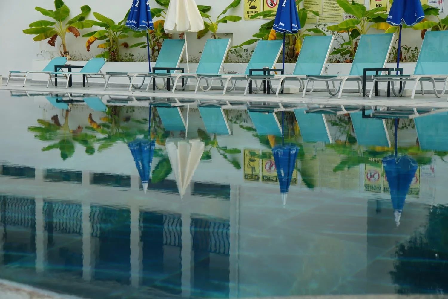 Swimming pool in Taner Otel