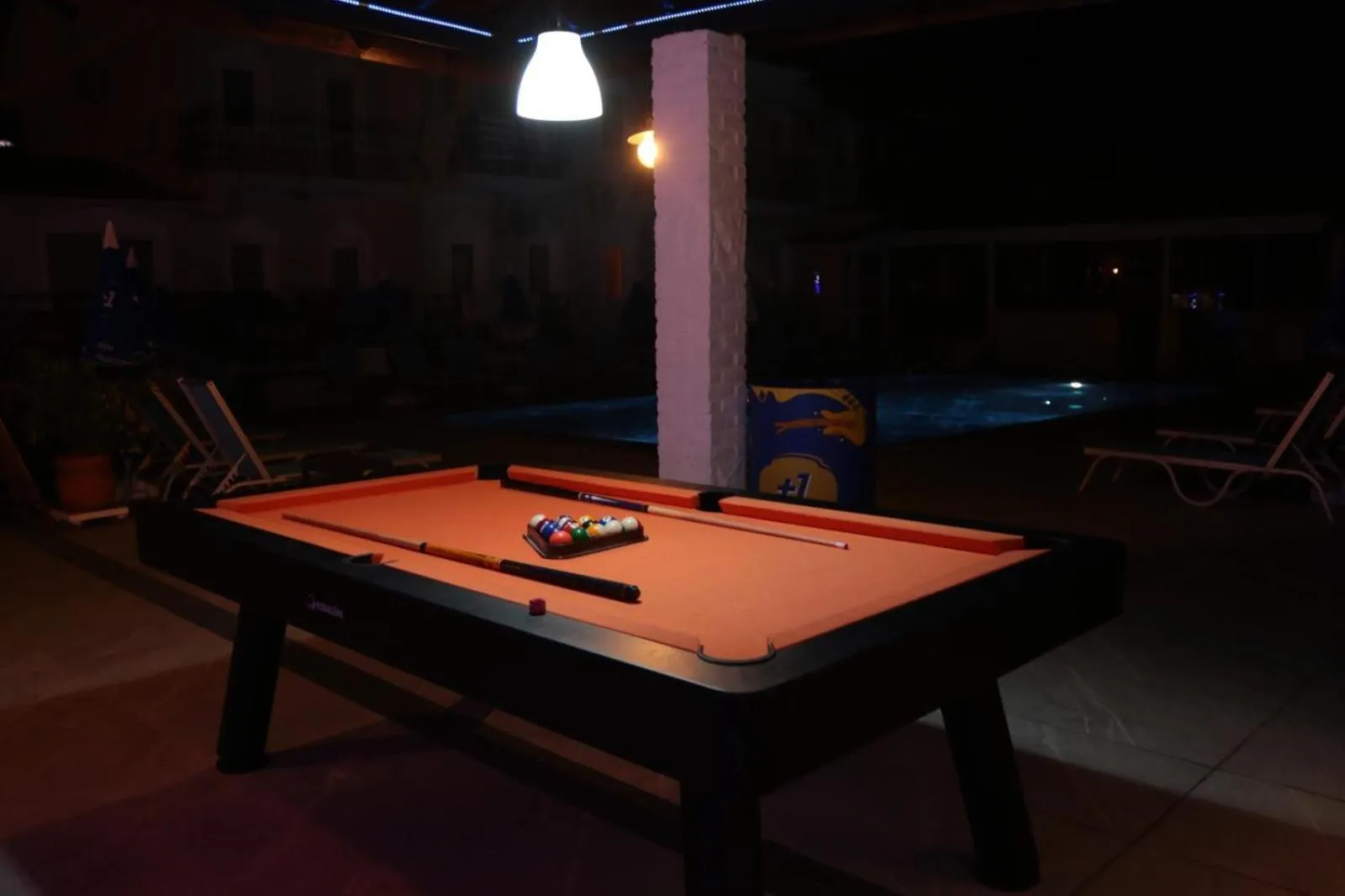 Billiard in Taner Otel