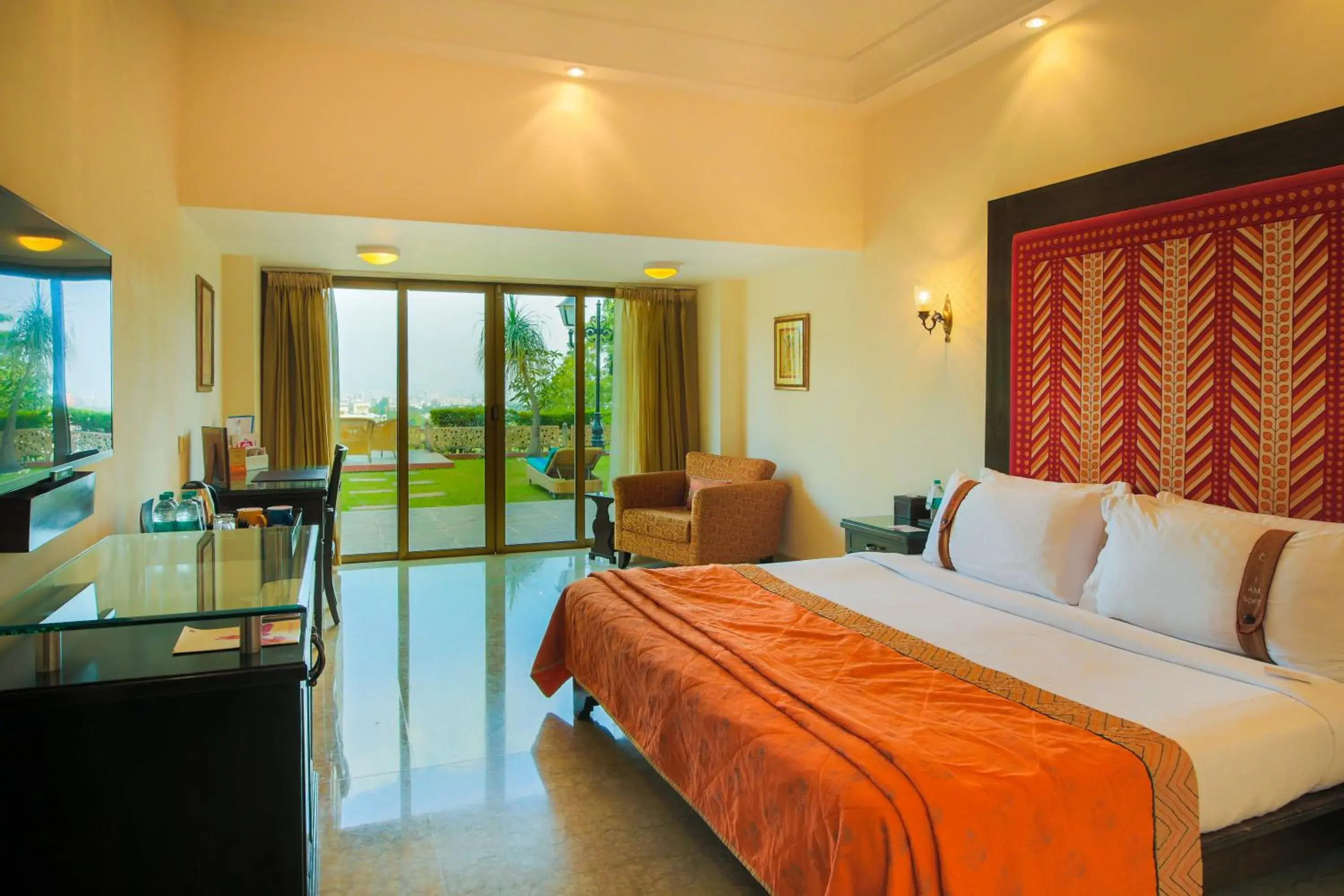 TV and multimedia, Bed in The Lalit Laxmi Vilas Palace TV and multimedia, Bed in The Lalit Laxmi Vilas Palace