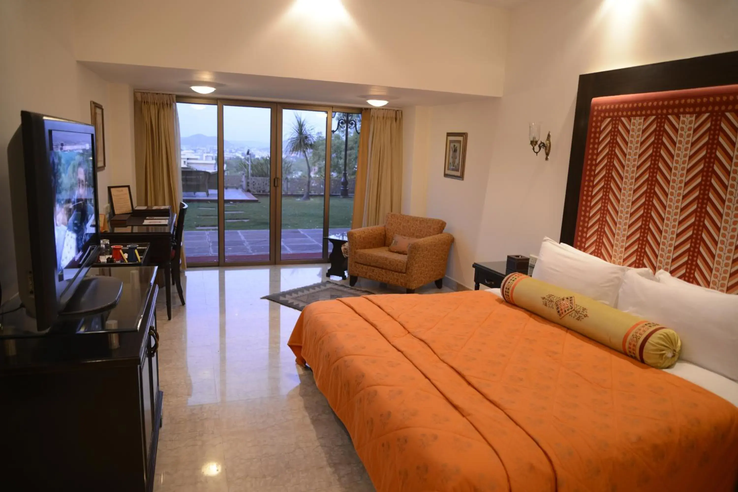 Bed in The Lalit Laxmi Vilas Palace Bed in The Lalit Laxmi Vilas Palace