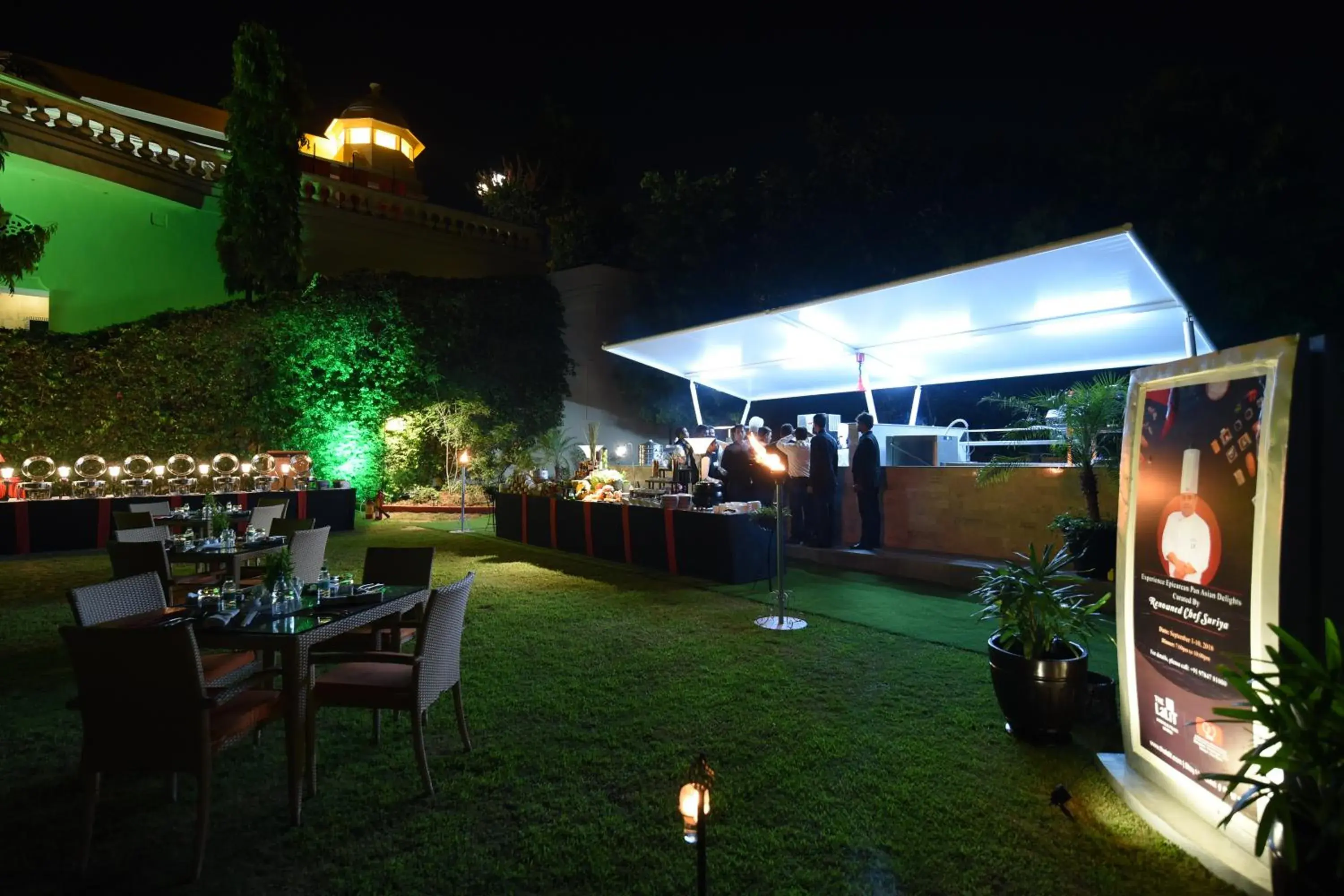 Food and drinks in The Lalit Laxmi Vilas Palace Food and drinks in The Lalit Laxmi Vilas Palace