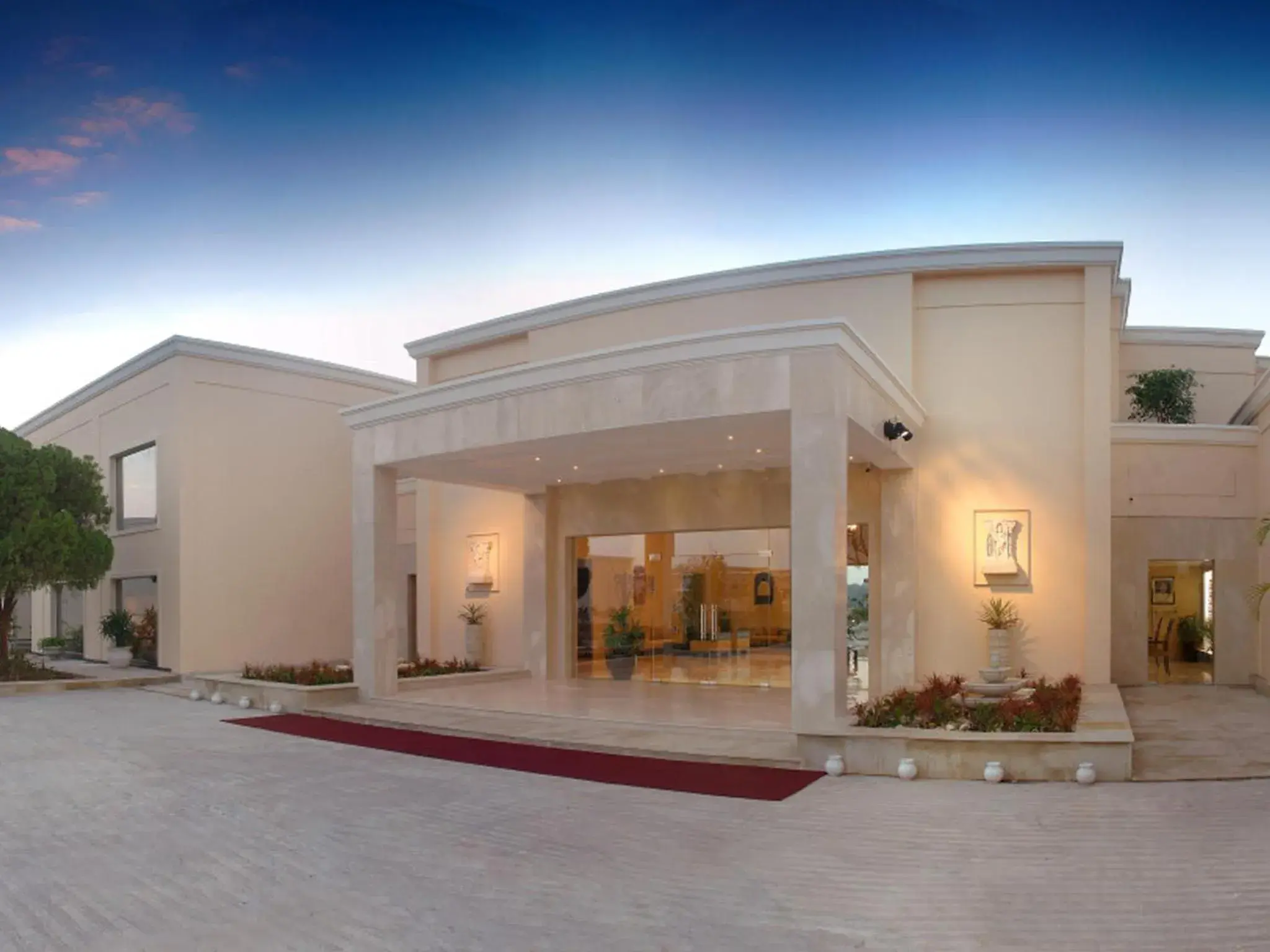 Facade/entrance in The Lalit Temple View Facade/entrance in The Lalit Temple View