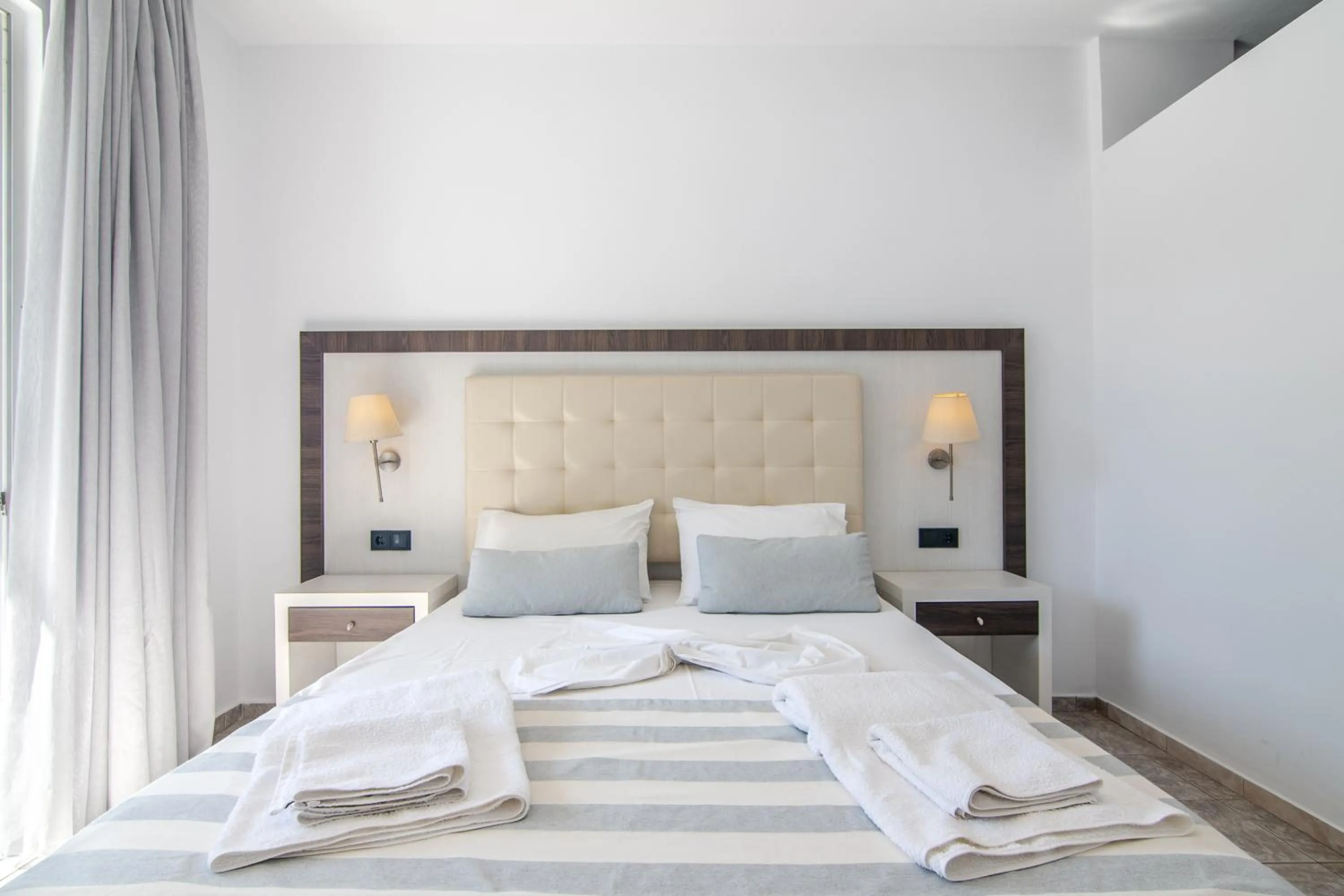 One Bedroom Apartment ( 2 - 4 Adults) in Mythos Apartments