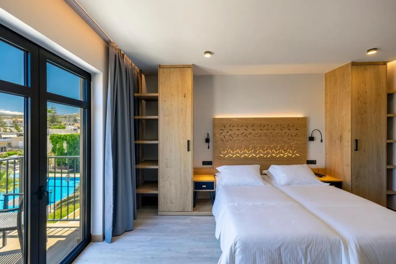 Bed in Atlantis Beach Hotel