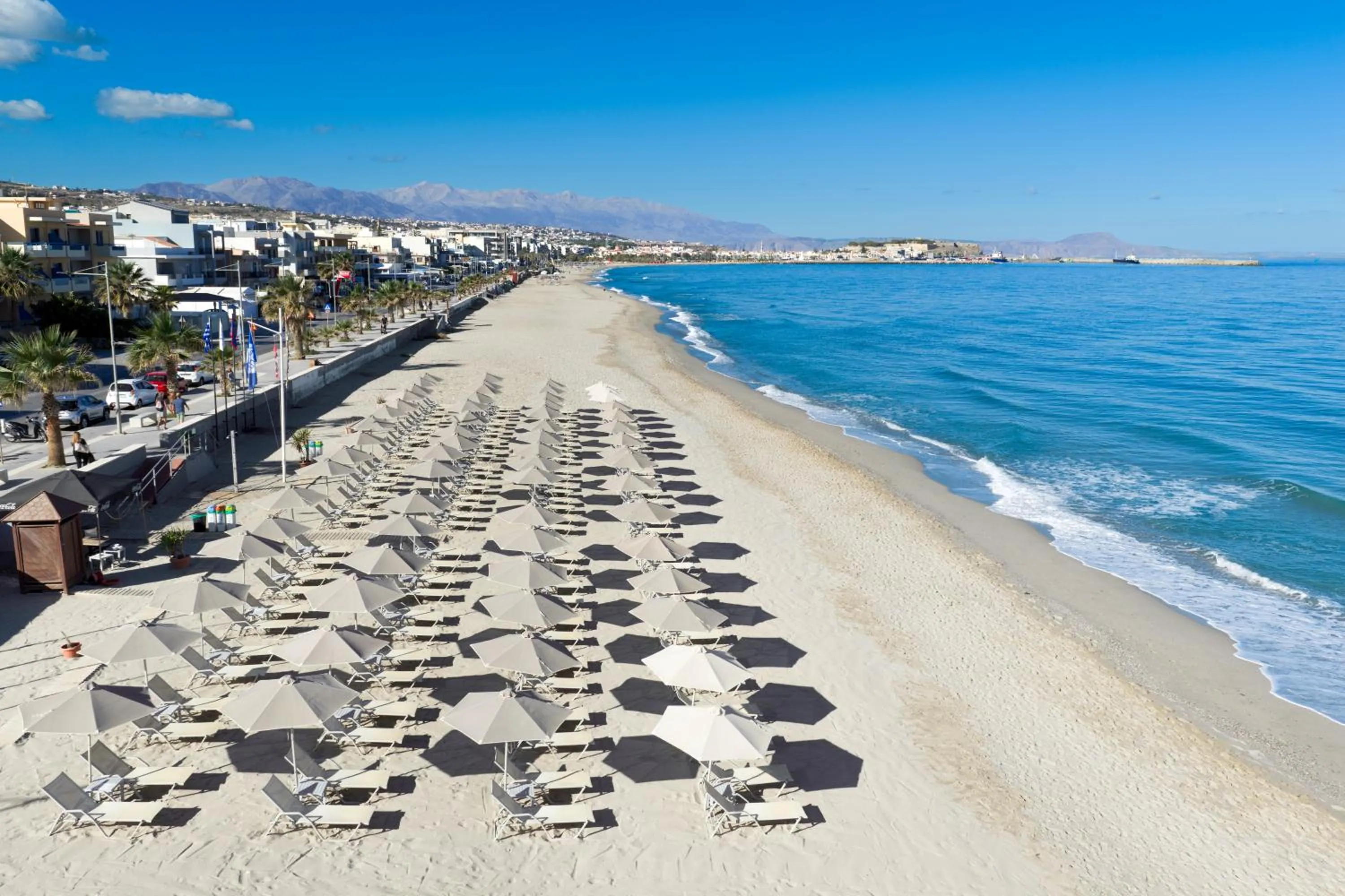 Beach in Atlantis Beach Hotel