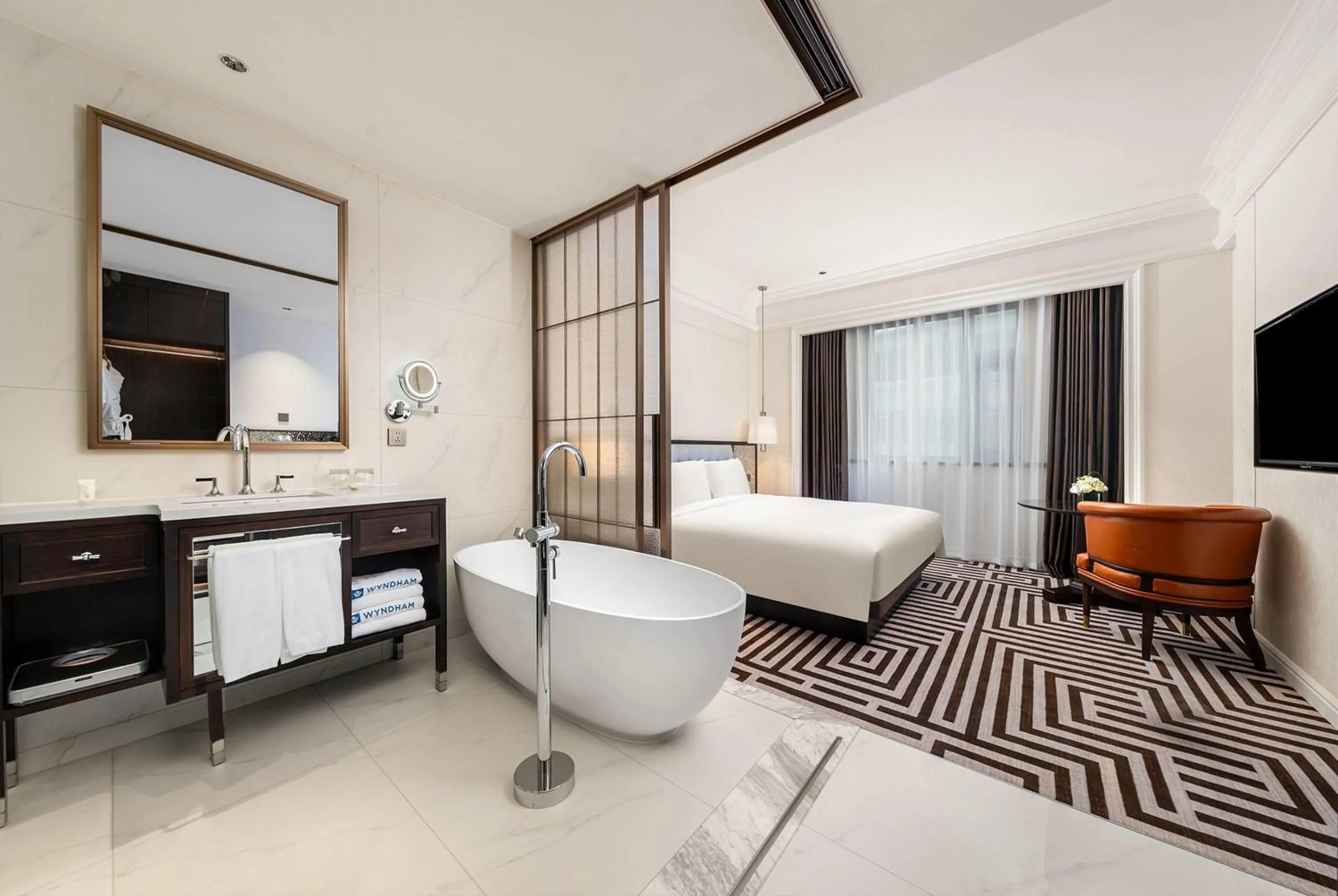 Photo of the whole room in Wyndham Shanghai Hongqiao-Near NECC