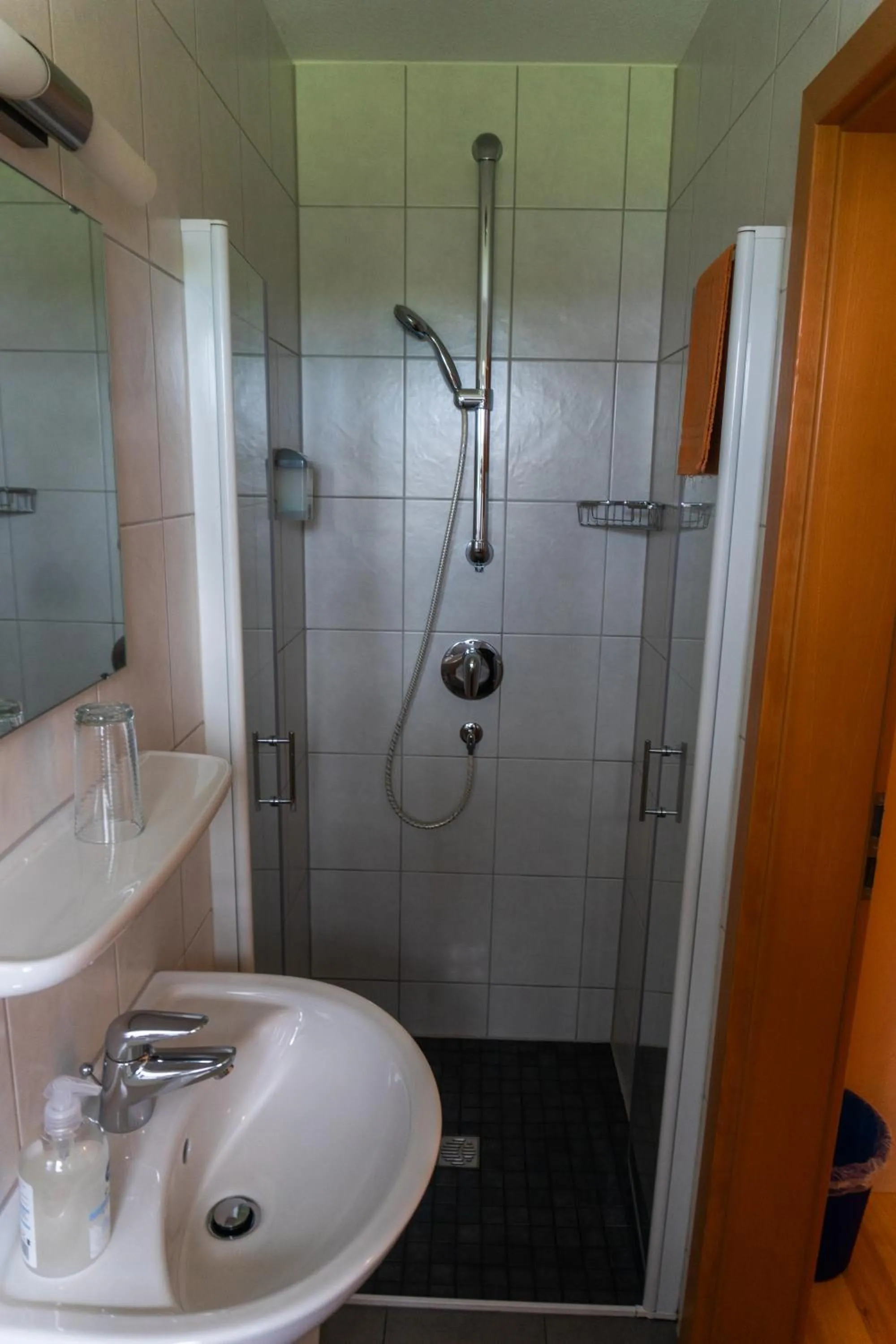 Shower in Pension Haas-Hotel am Turm