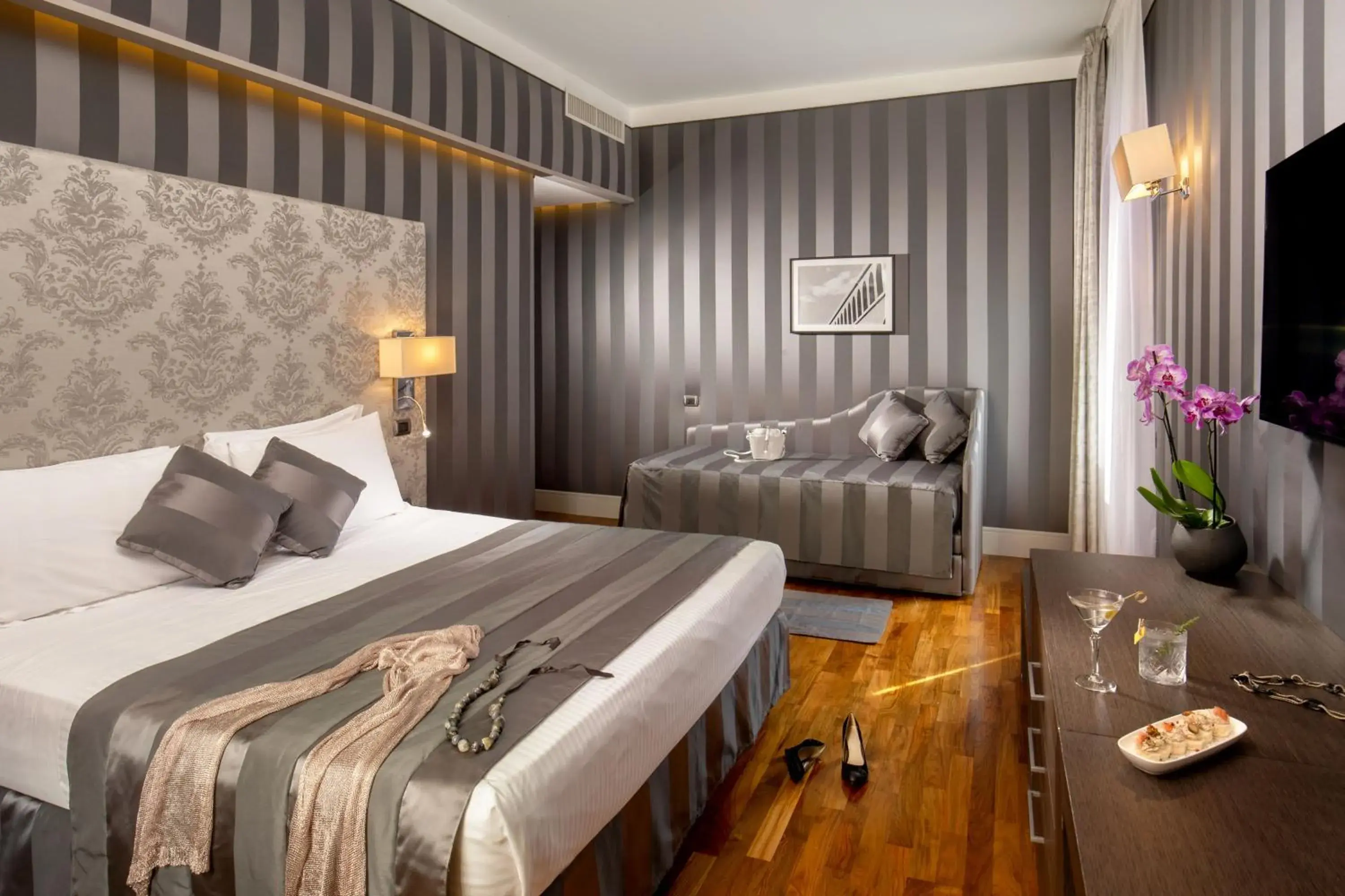 Bed in Monti Palace Hotel Bed in Monti Palace Hotel