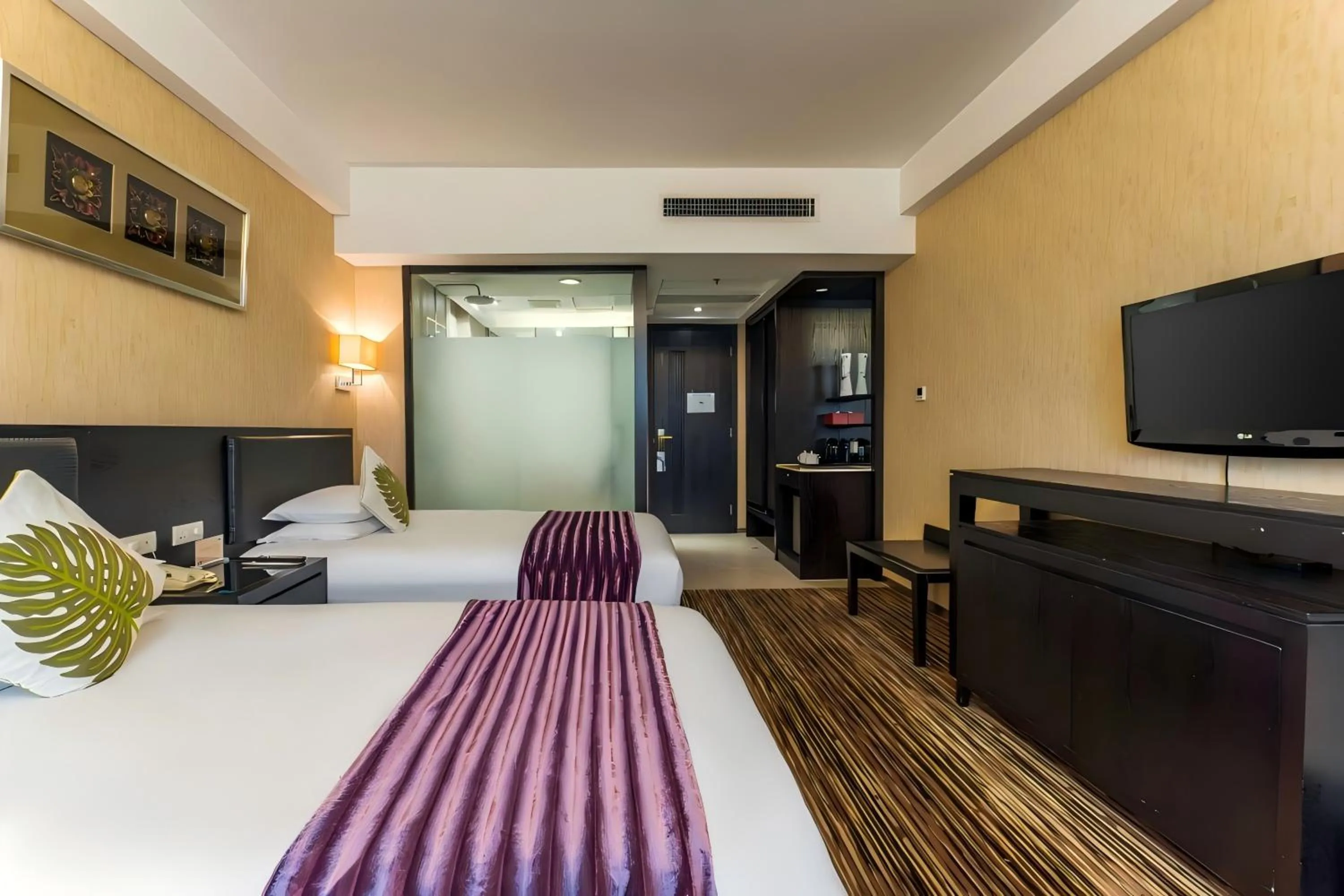 Property building in SSAW Boutique Hotel Nanchang Bayi Square