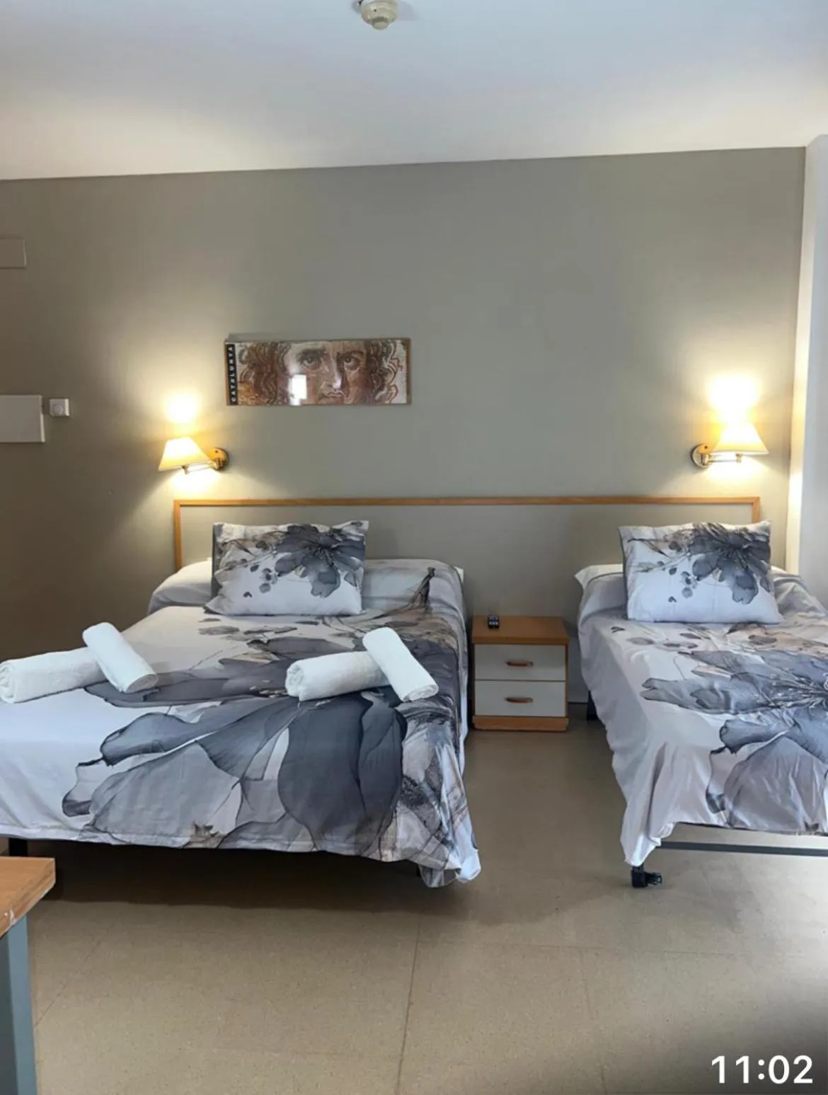 Photo of the whole room, Bed in Hotel Cosmos Tarragona