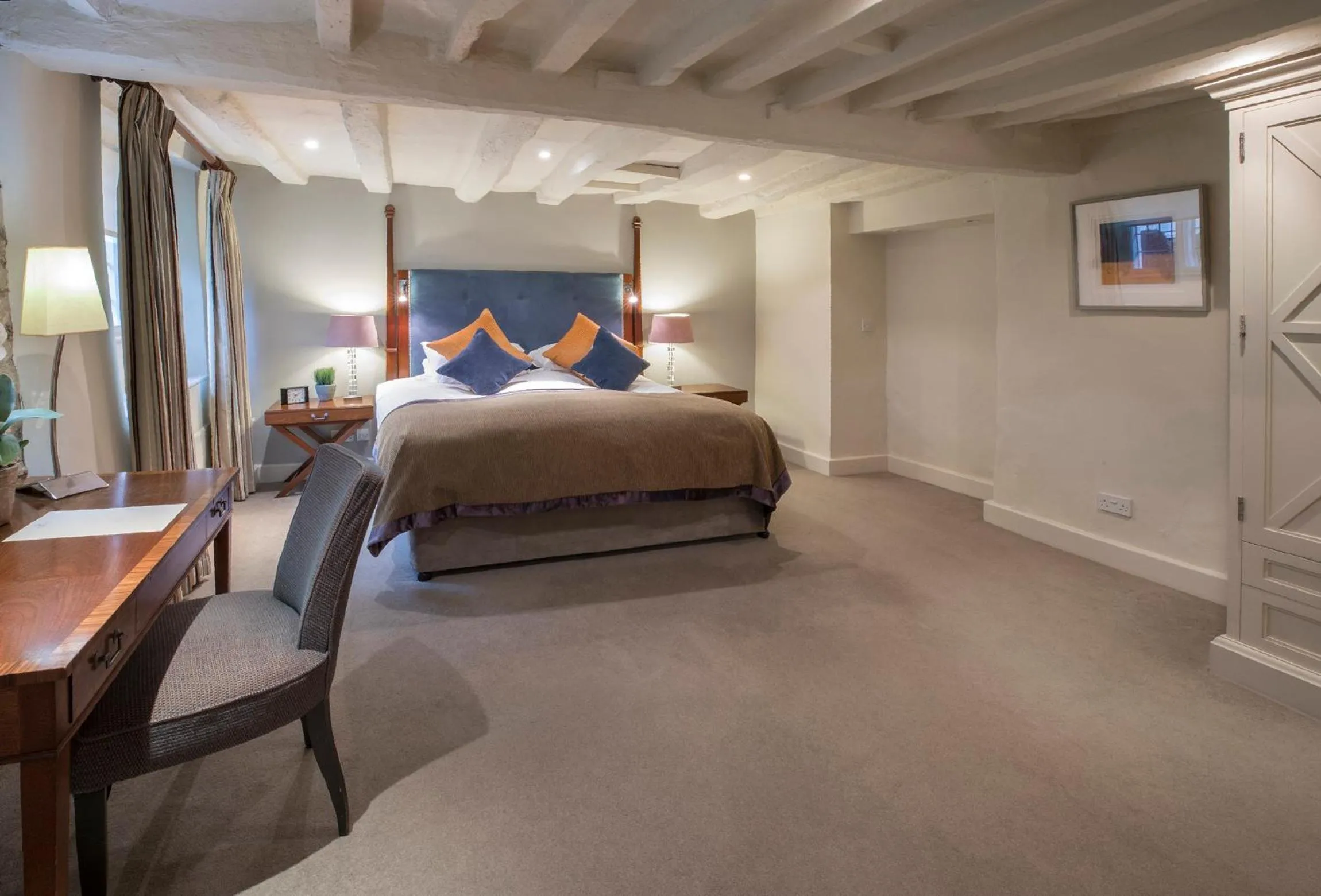 King Room - Ground Floor in Russell's
