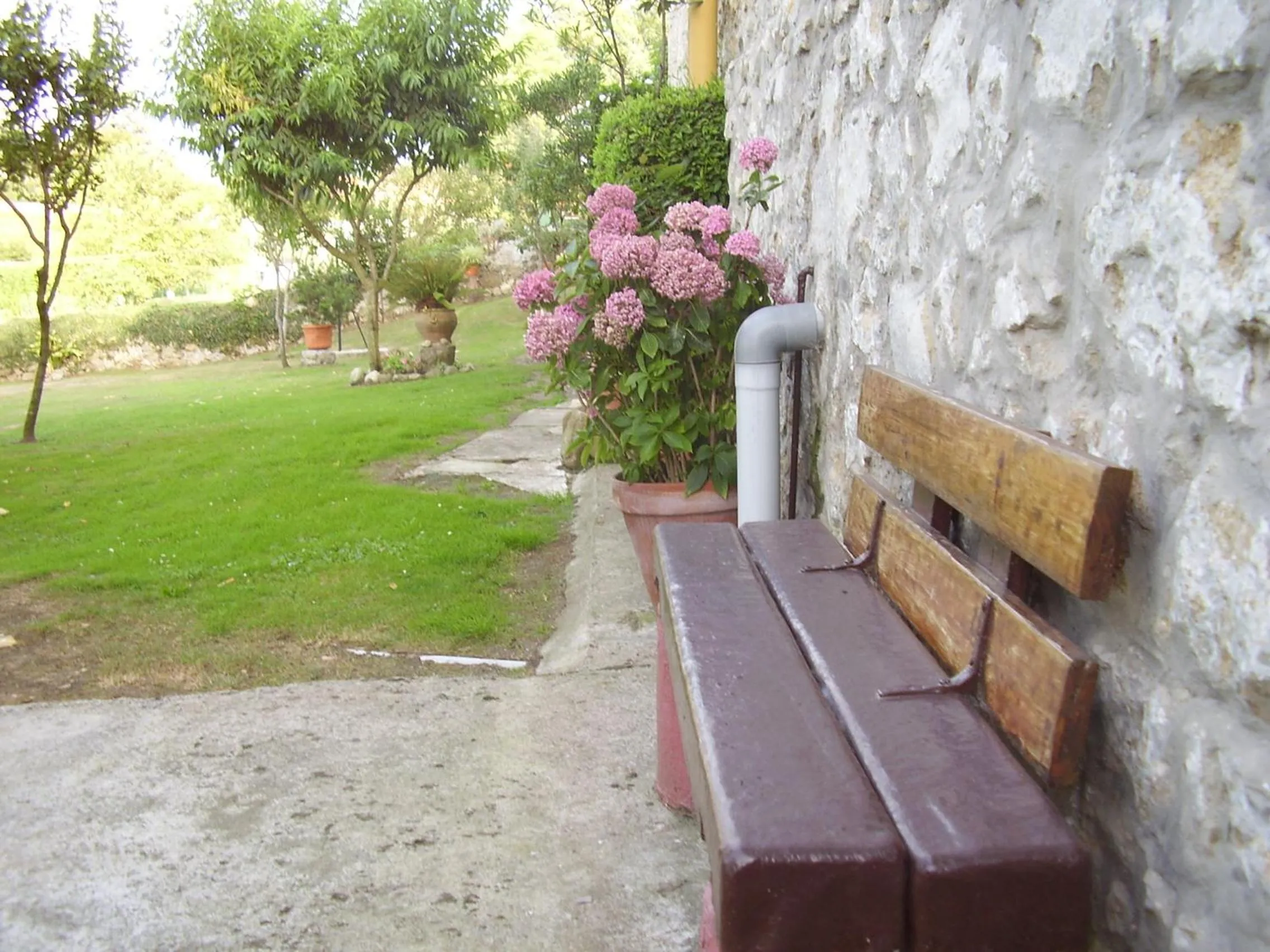 Property building in El Magnolio