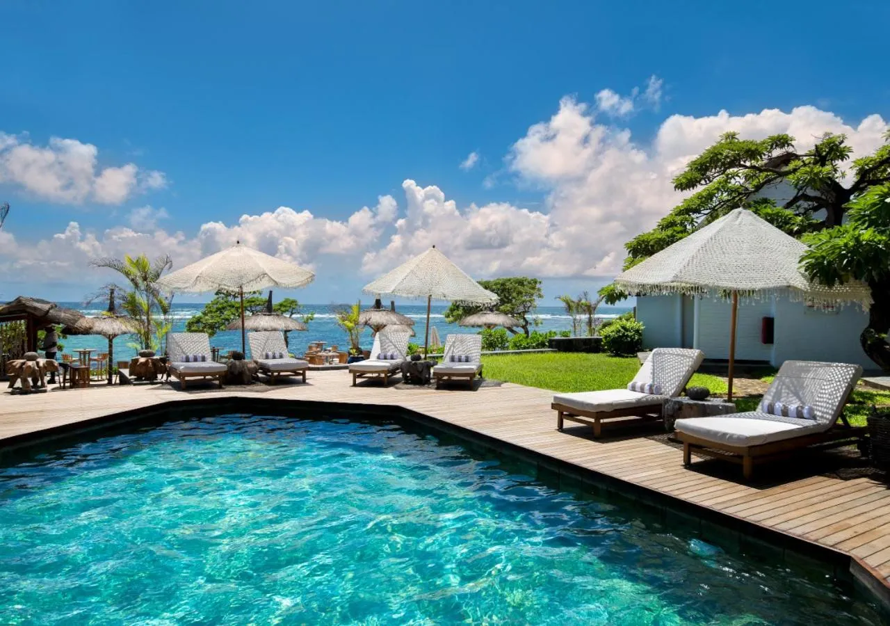 Swimming pool in La Maison d'Eté Hotel by NEWMARK