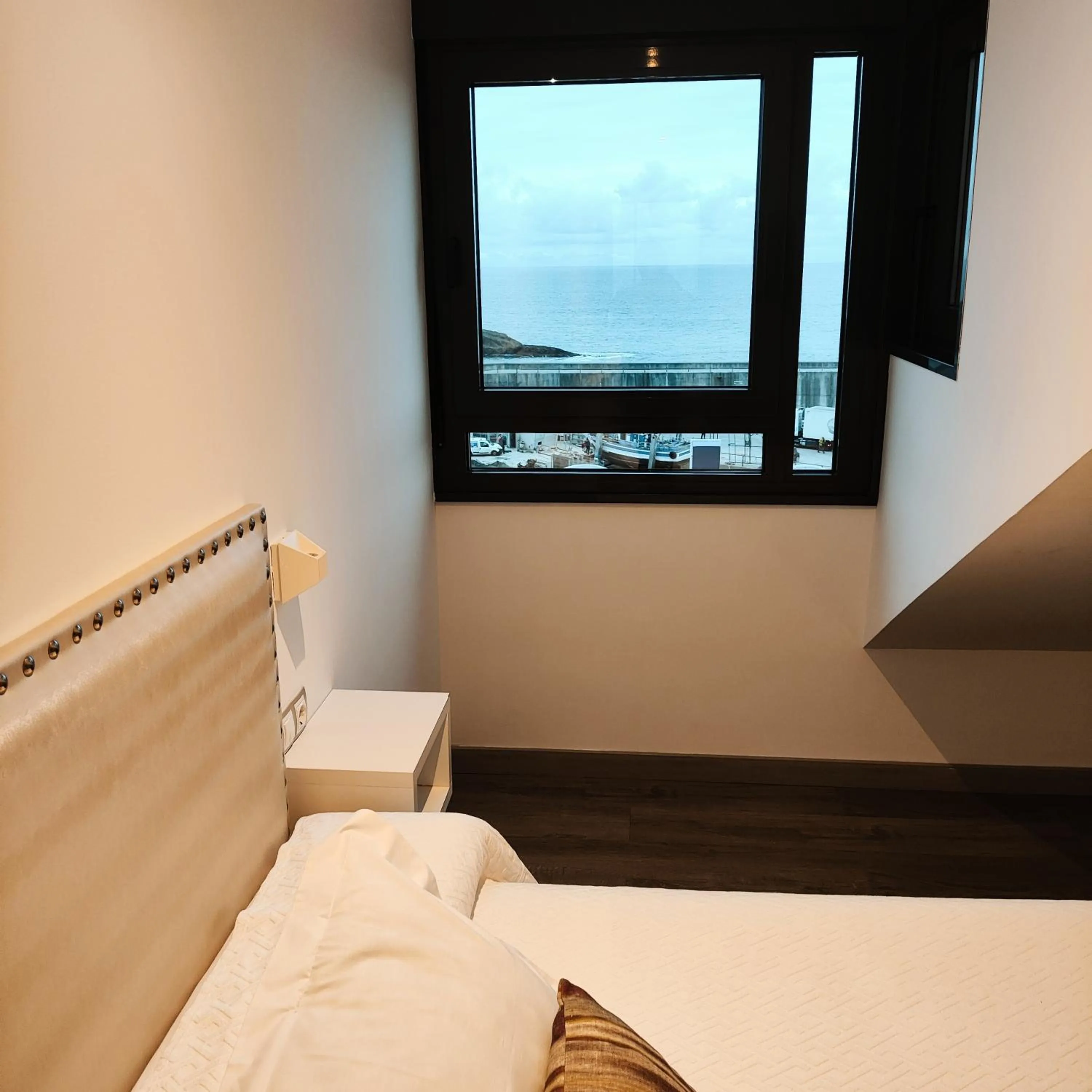 Sea view, Bed in Miraolas
