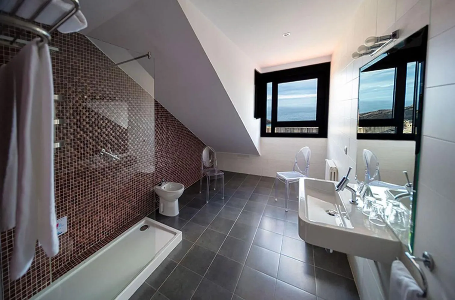 Bathroom in Miraolas