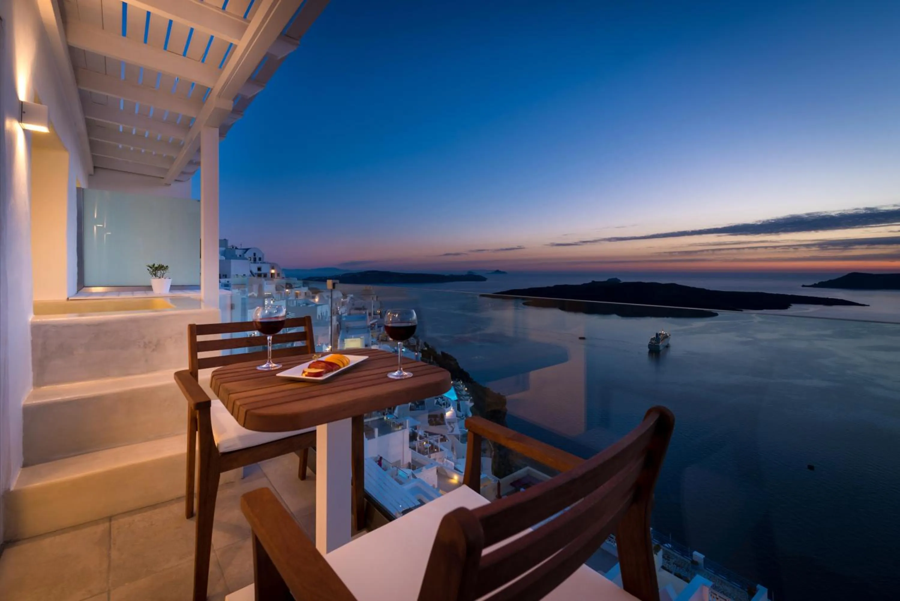 Day in Iriana Suites