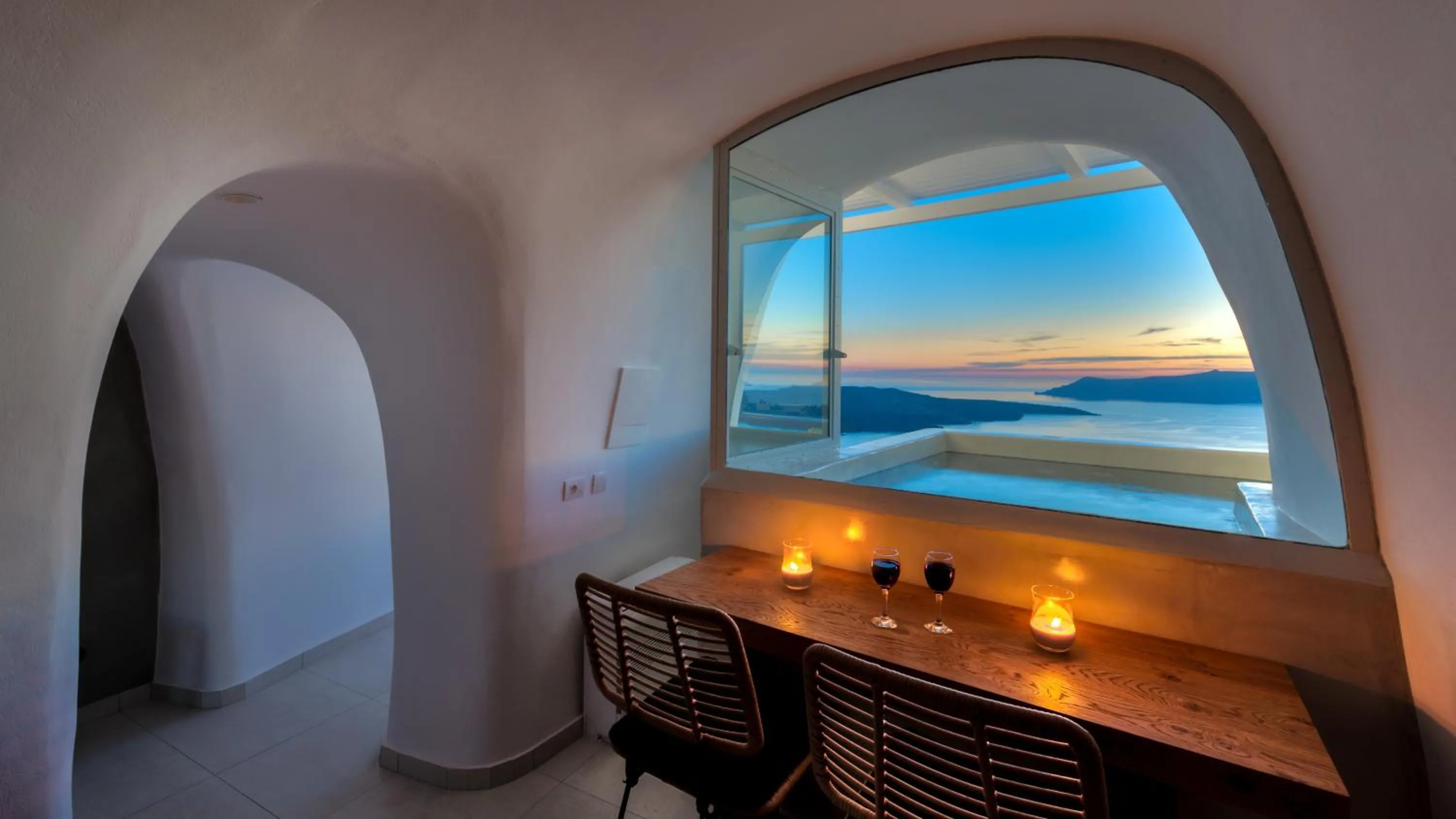 Hot Tub in Iriana Suites