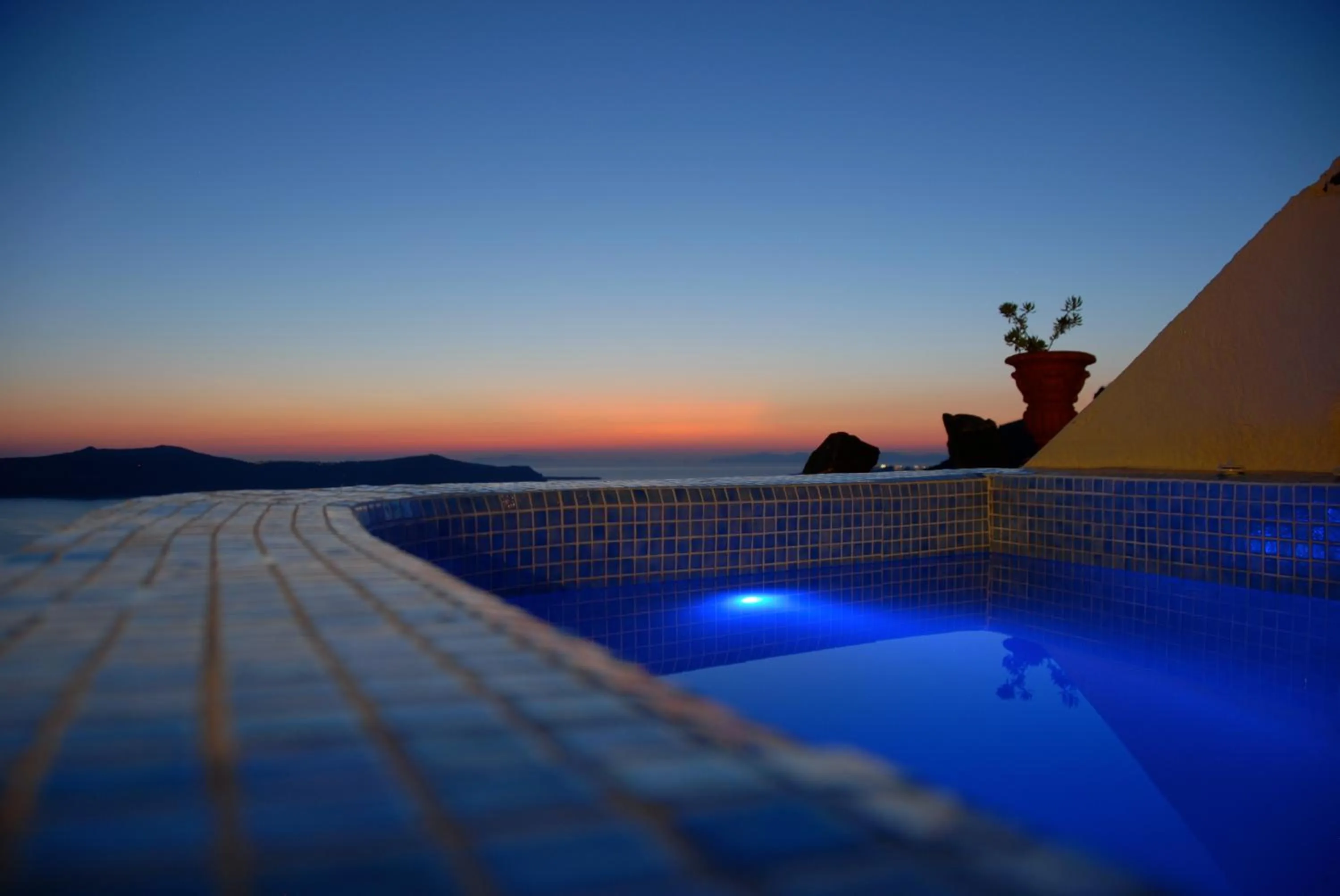 Swimming pool in Iriana Suites