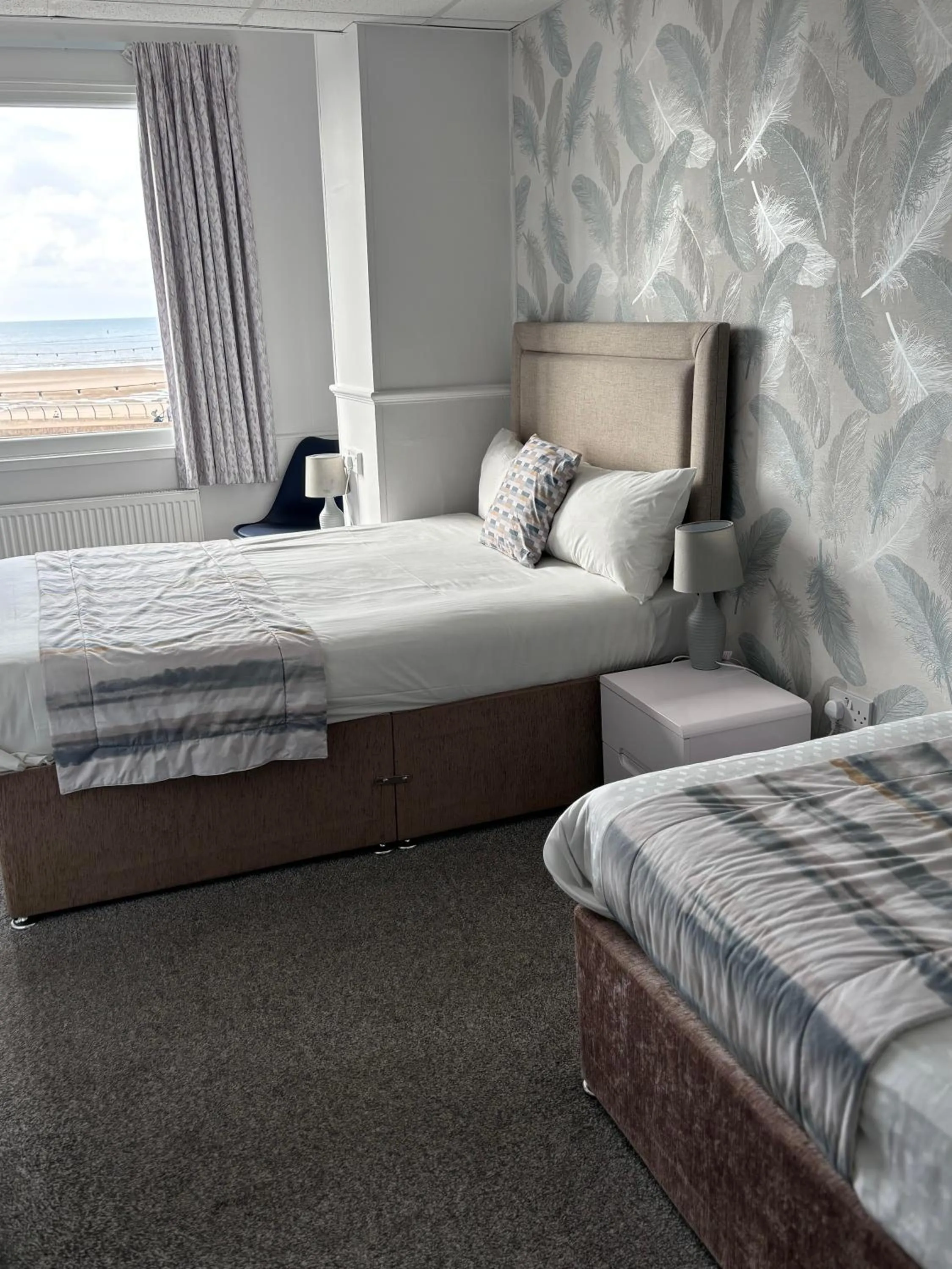 Bedroom, Bed in Craig-y-Don