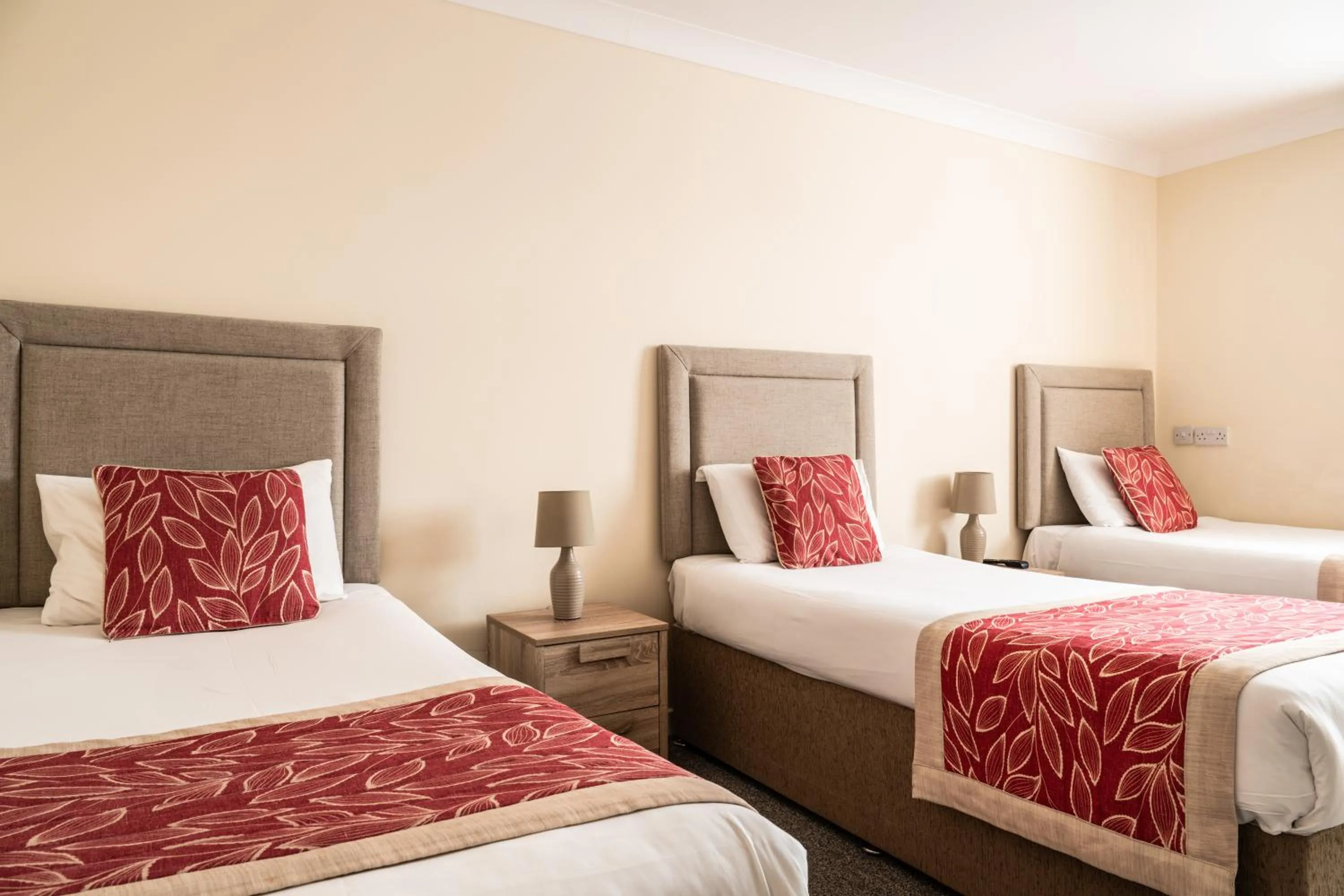 Bedroom, Bed in Craig-y-Don