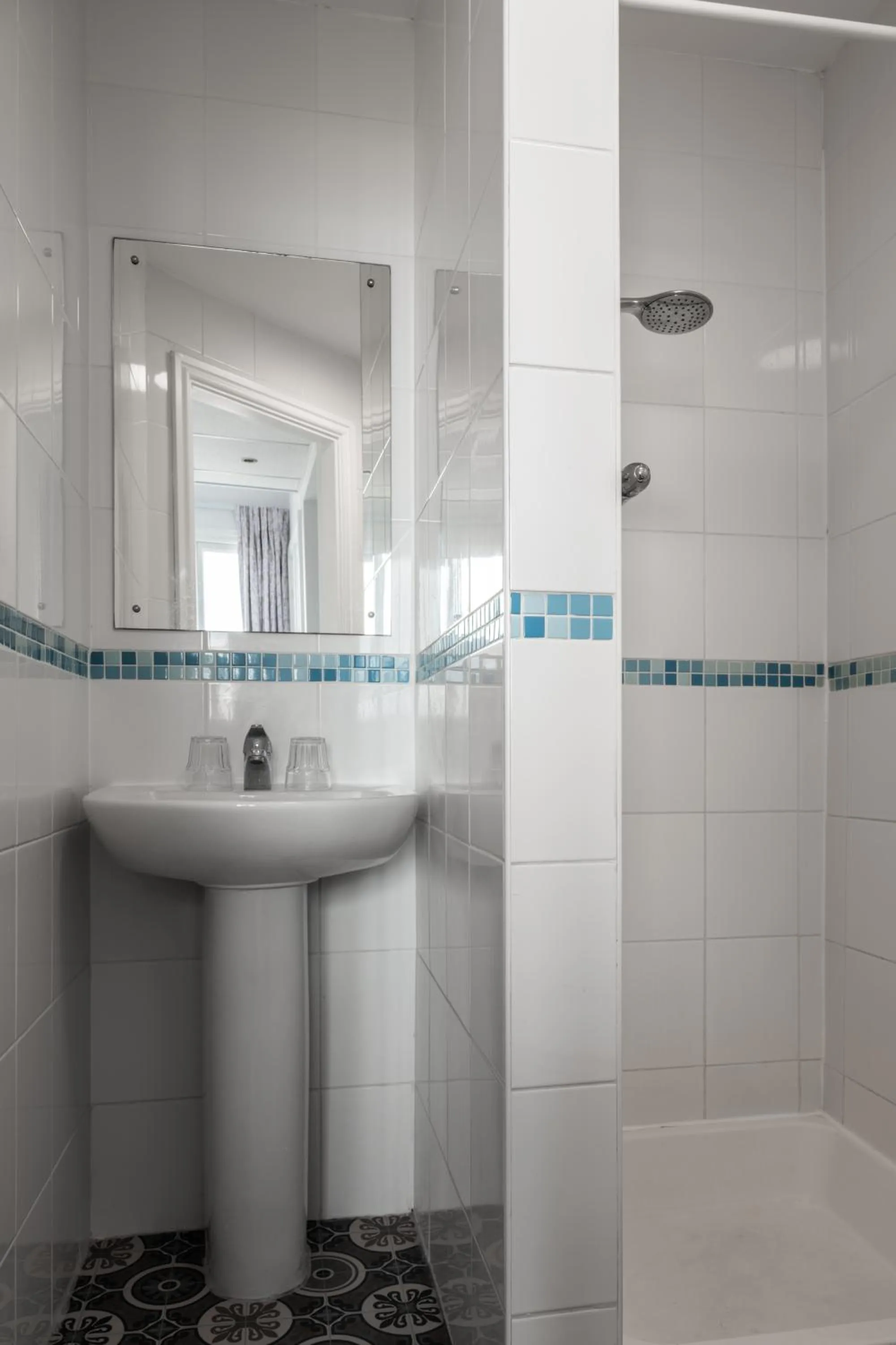 Bathroom in Craig-y-Don