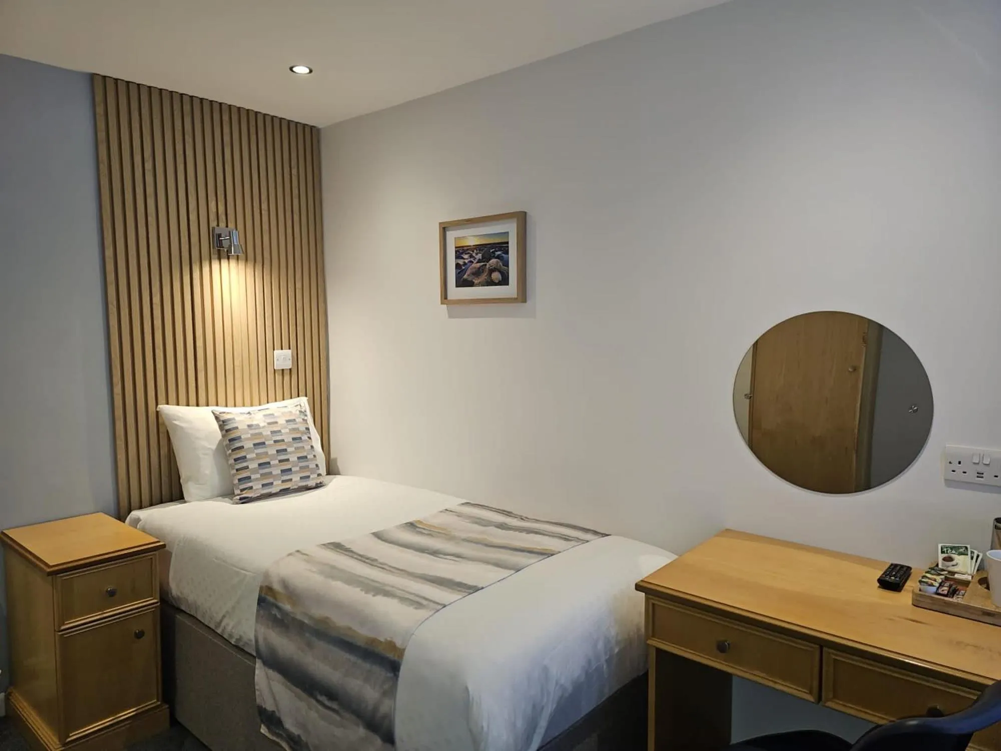 Bedroom, Bed in Craig-y-Don