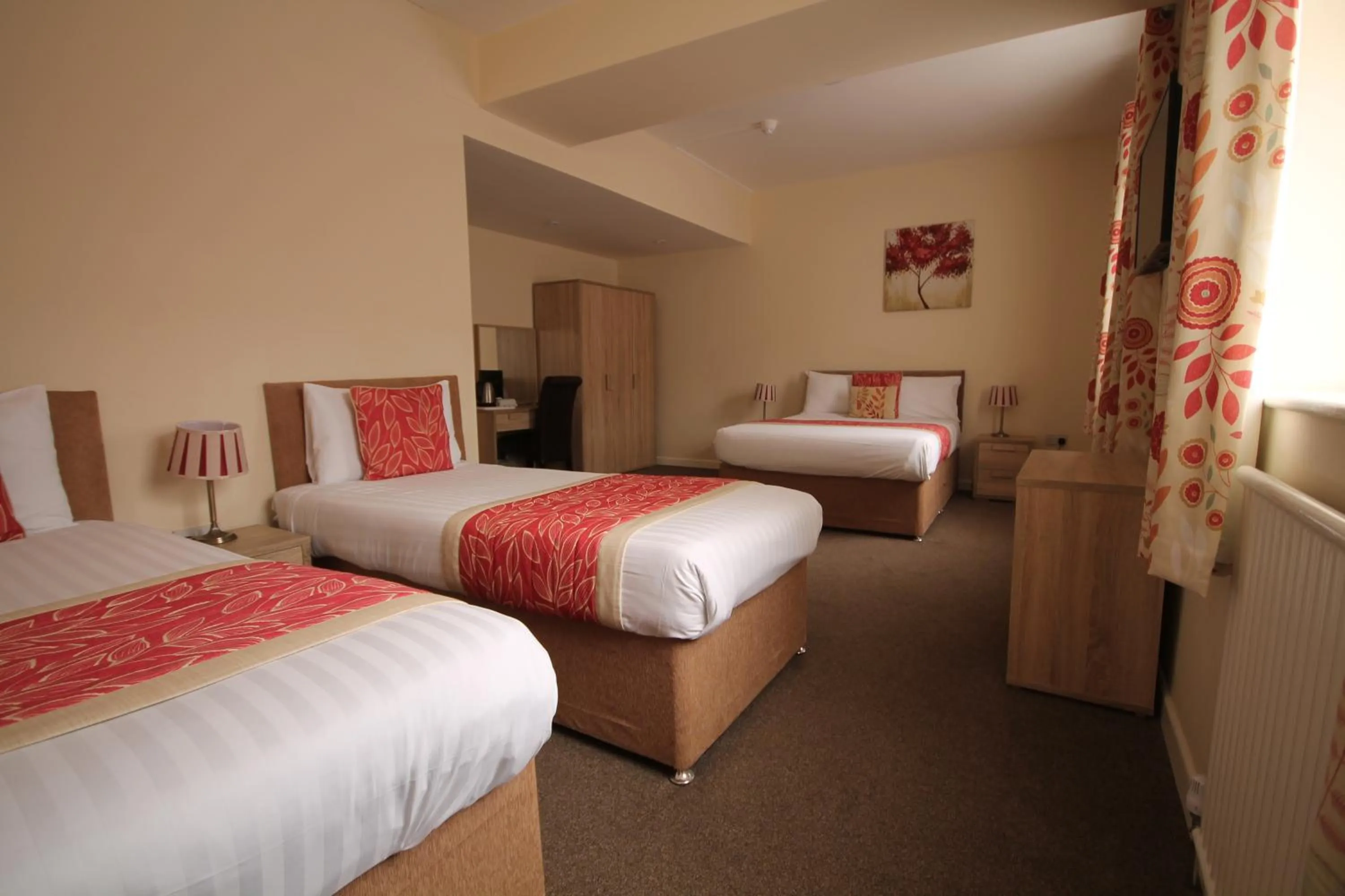 Bedroom, Bed in Craig-y-Don