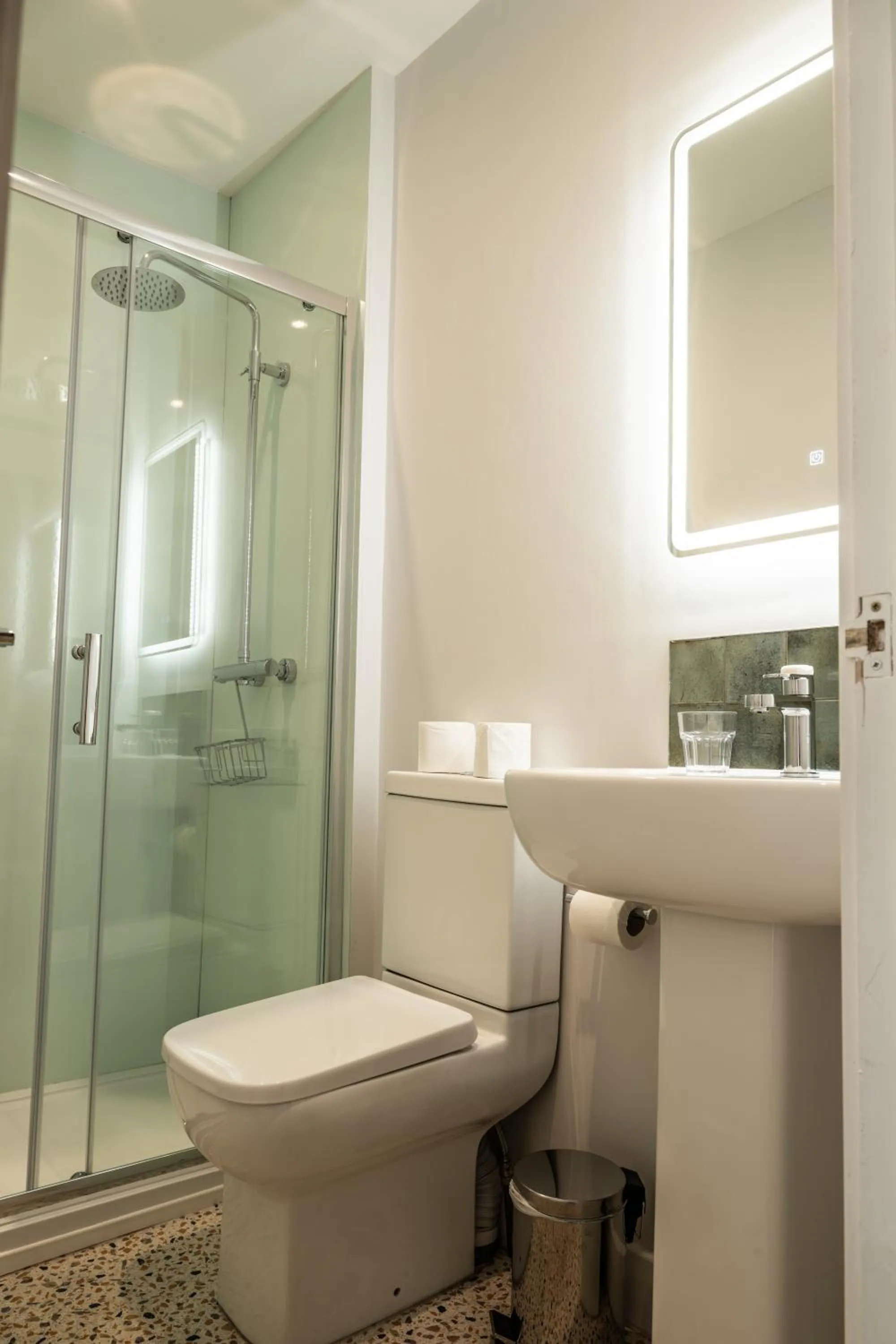 Bathroom in Craig-y-Don