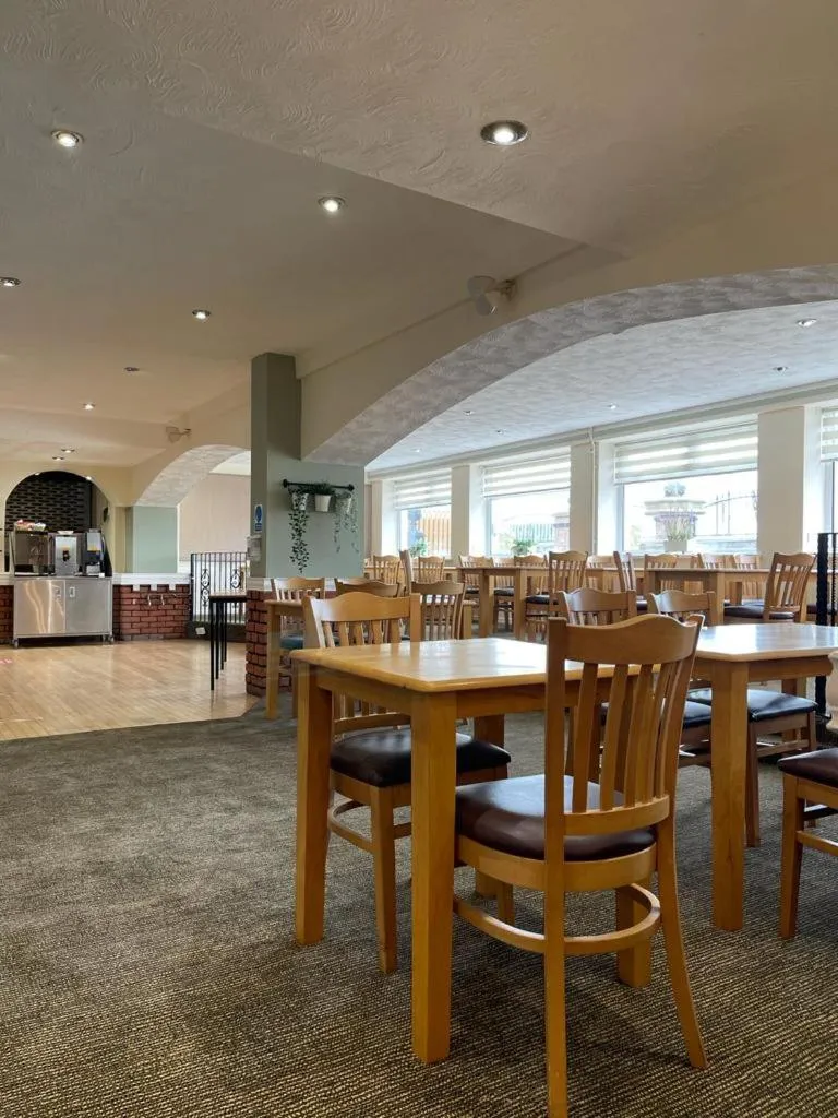 Restaurant/places to eat in Craig-y-Don