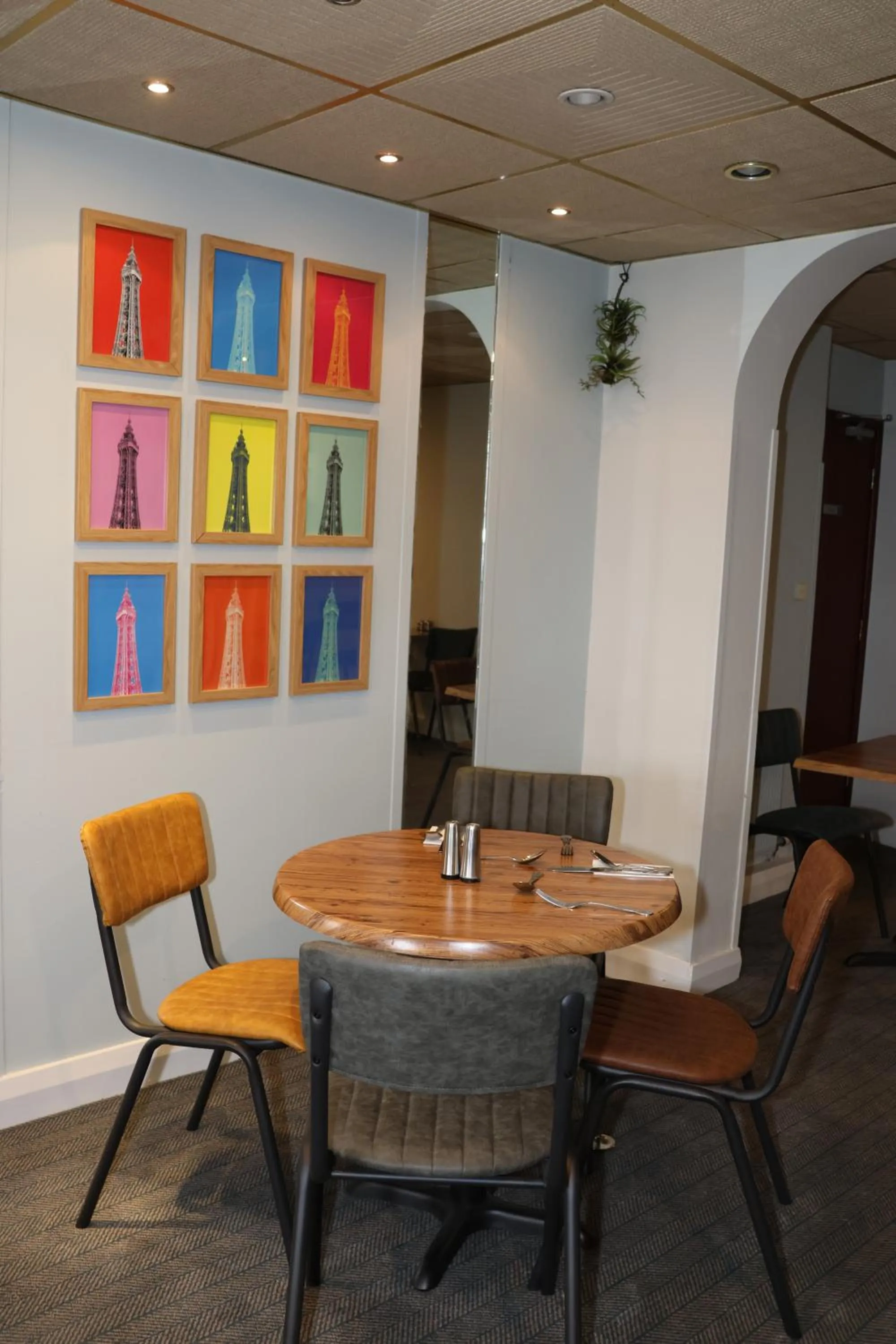 Dining area in Craig-y-Don