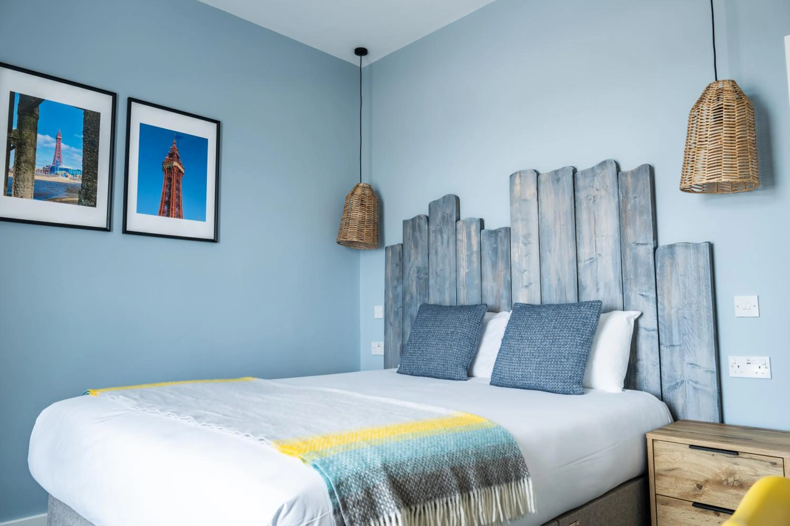 Bedroom, Bed in Craig-y-Don