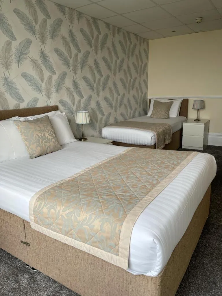 Bedroom, Bed in Craig-y-Don