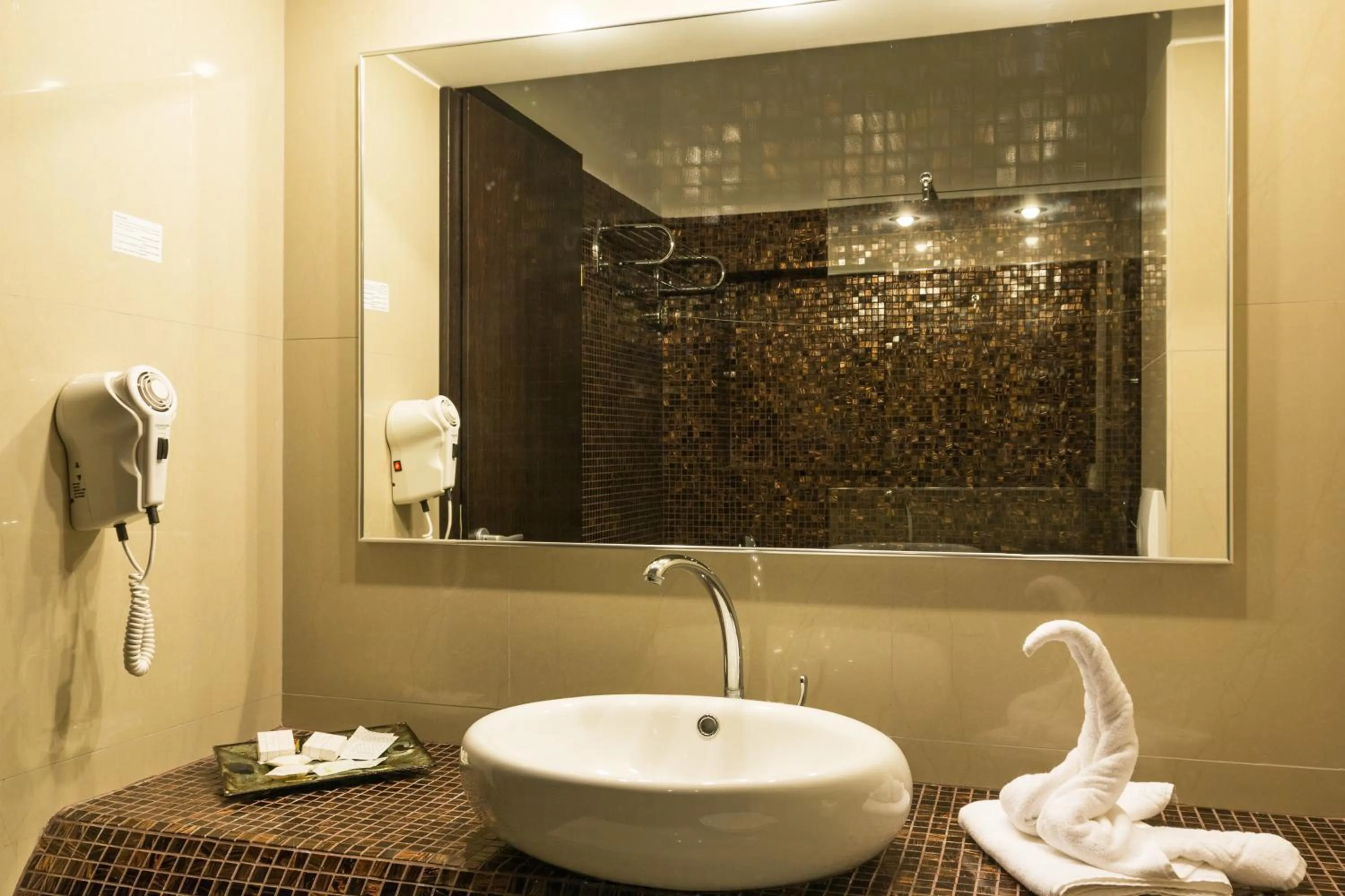 Toilet in Hotel 2D Resort and Spa