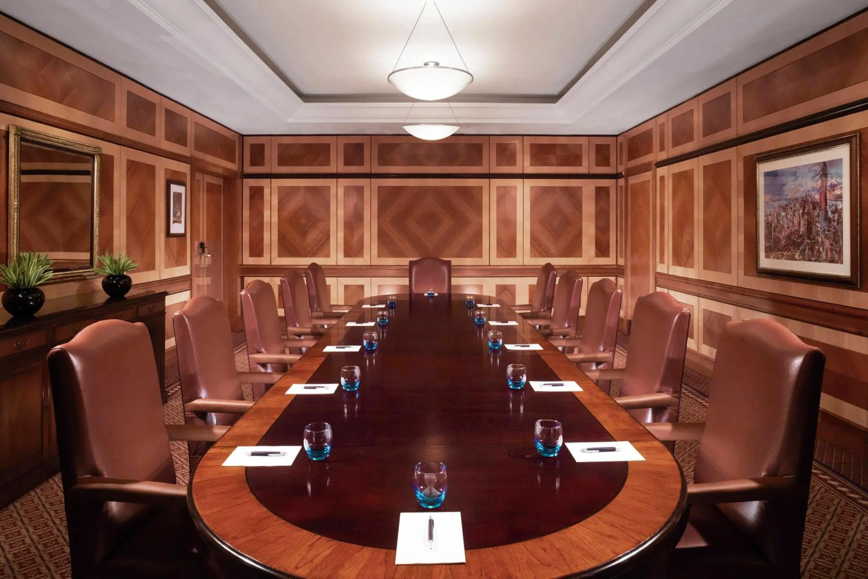 Meeting/conference room in Sheraton Skyline Hotel London Heathrow