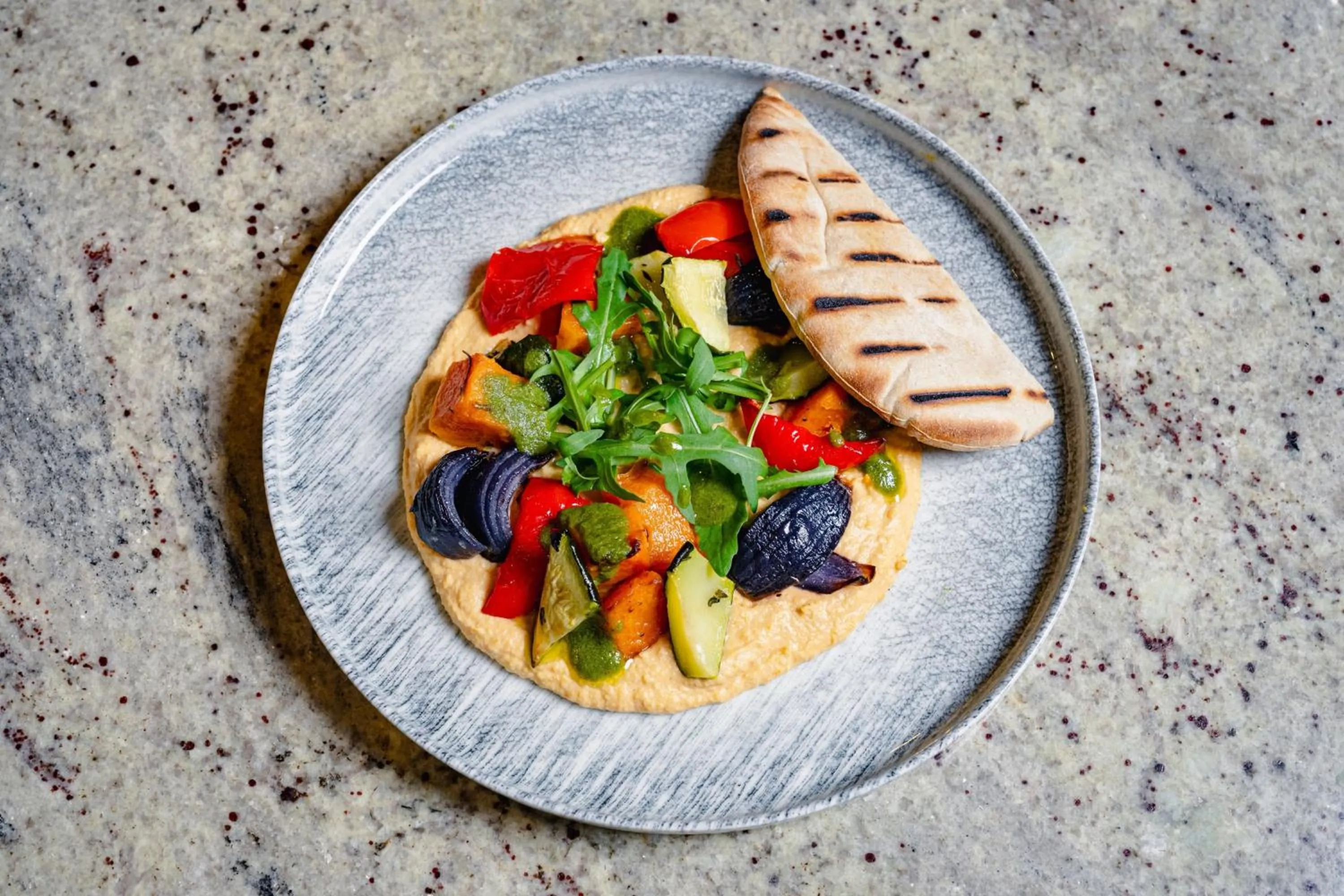 Restaurant/places to eat in Sheraton Skyline Hotel London Heathrow