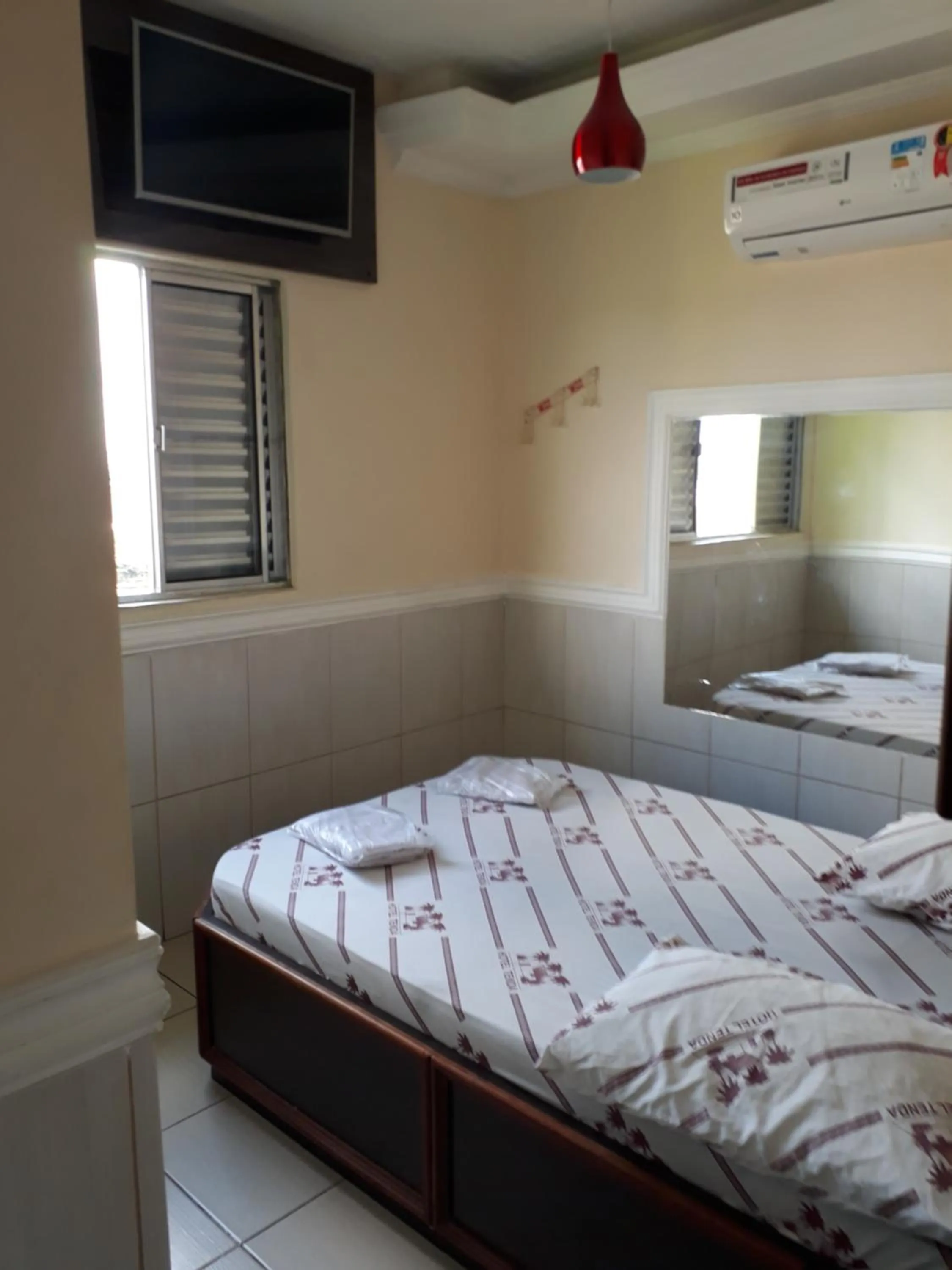 Bed in Hotel tenda 1