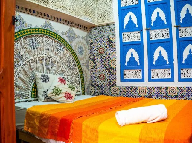 Bed in Dar Sarsar Artistic Music