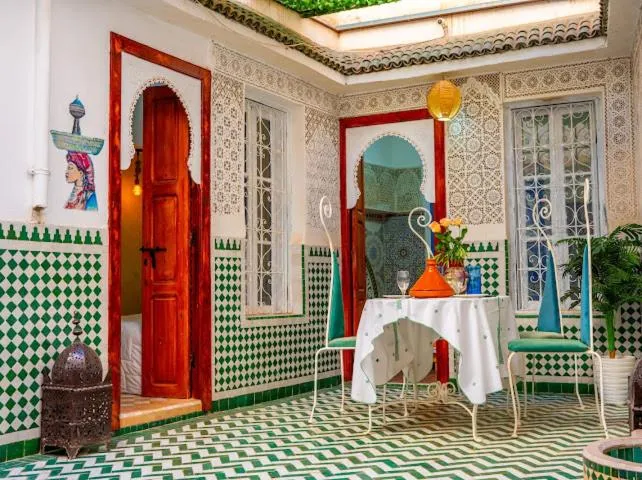 Dar Sarsar Artistic Music