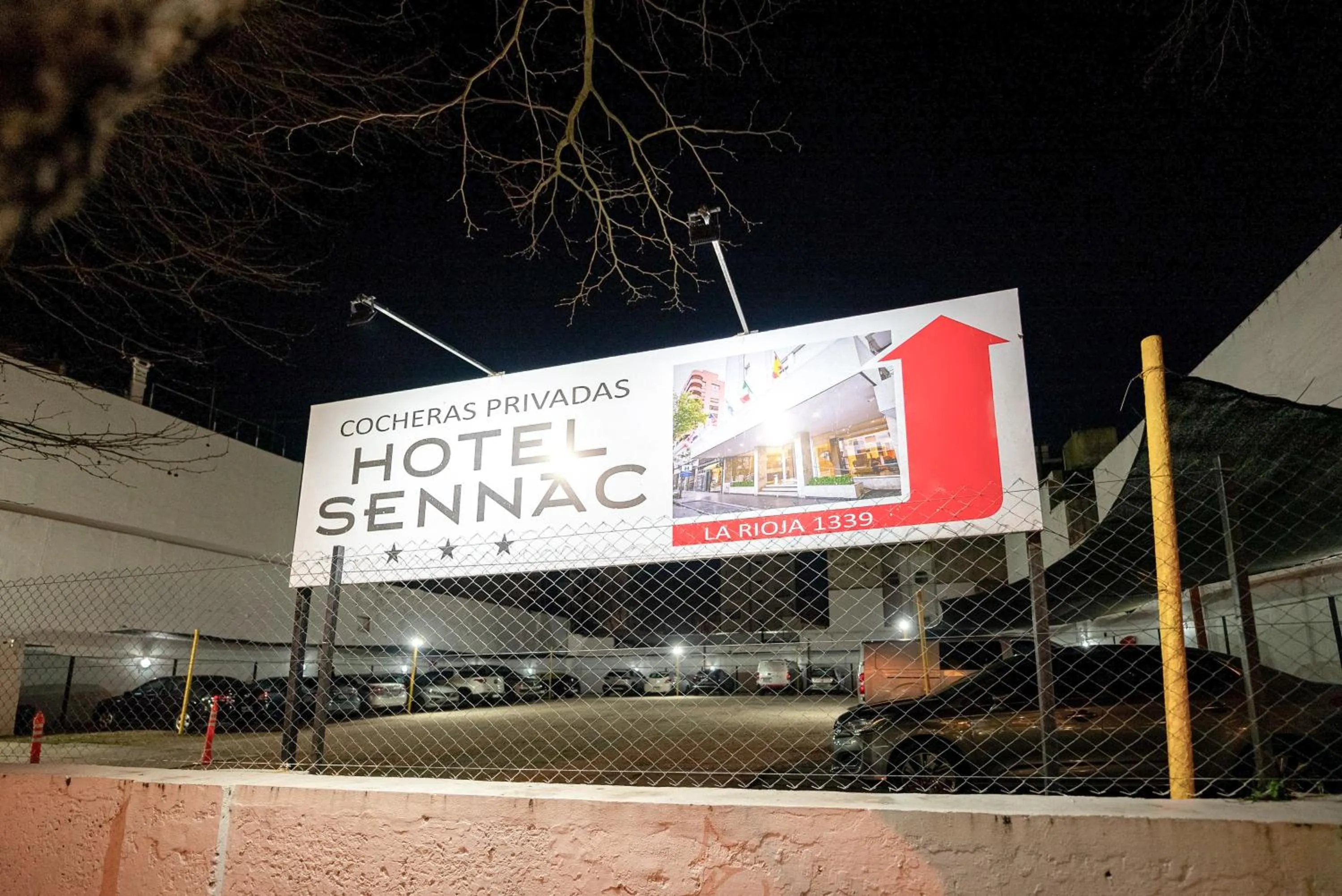 Parking in Sennac Hotel