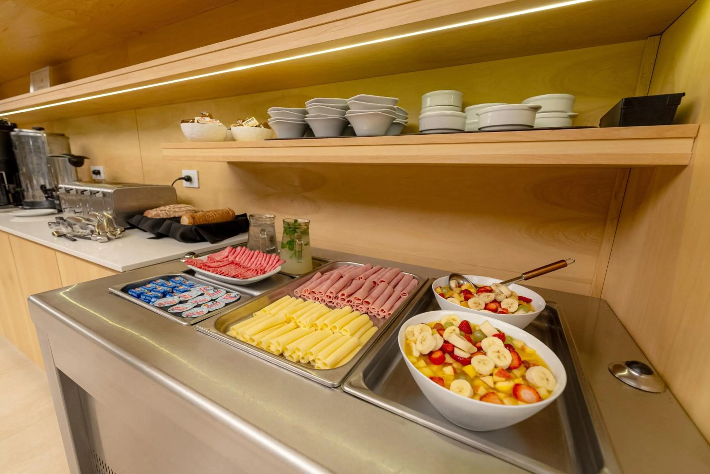 Breakfast in Sennac Hotel