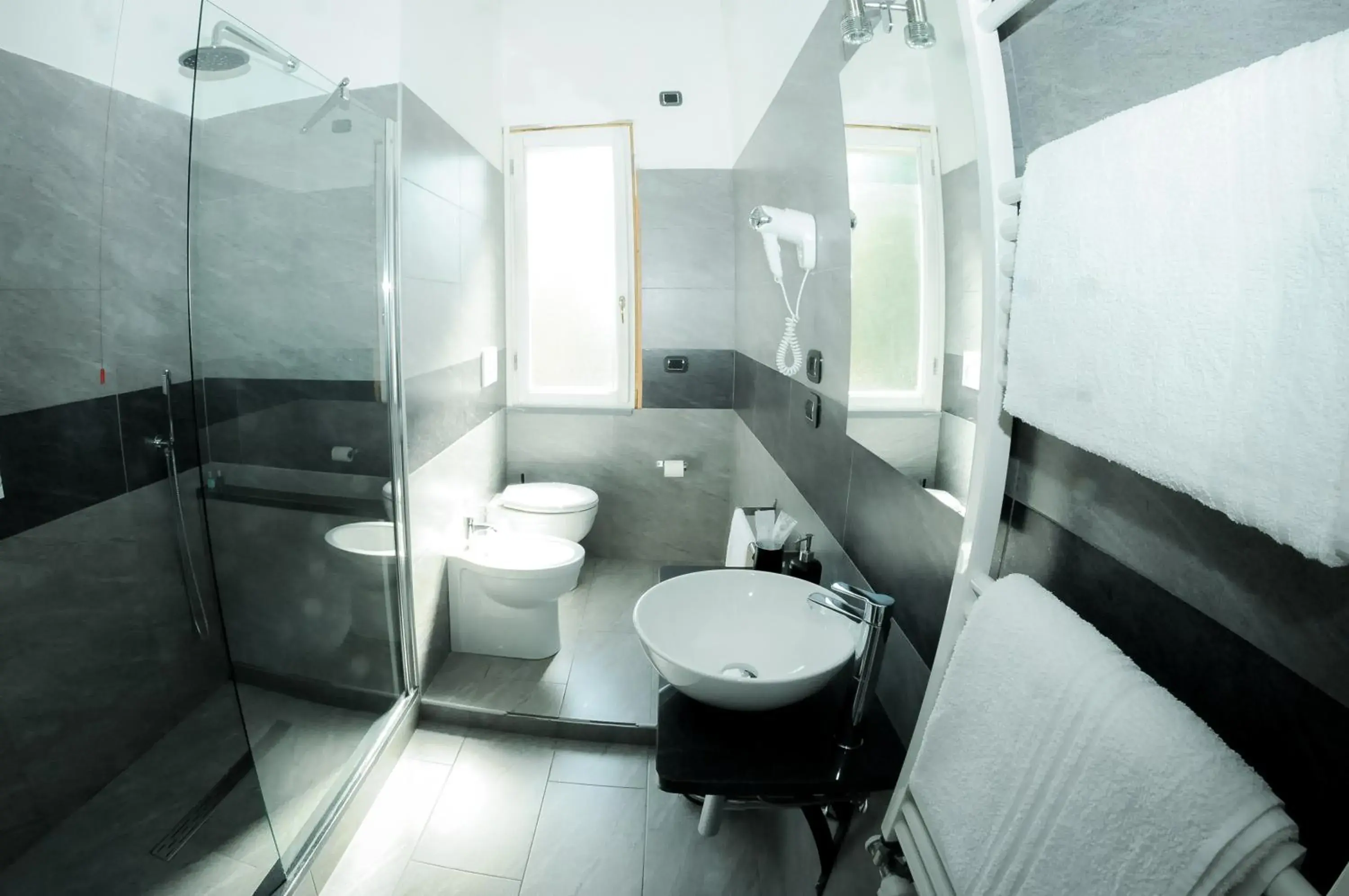 Double or Twin Room with Private Bathroom in Affittacamere Delfo Double or Twin Room with Private Bathroom in Affittacamere Delfo