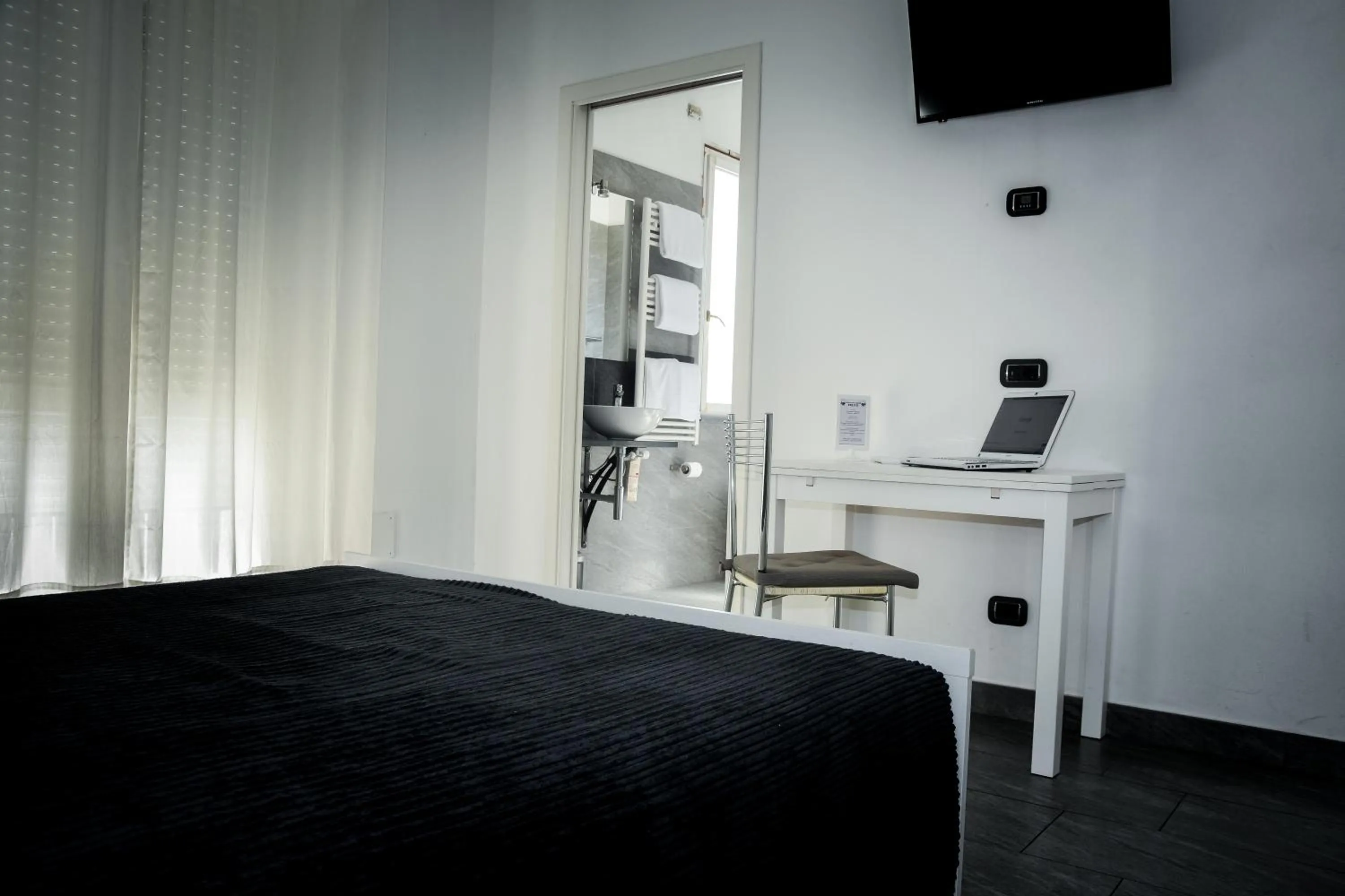 Photo of the whole room, Bed in Affittacamere Delfo