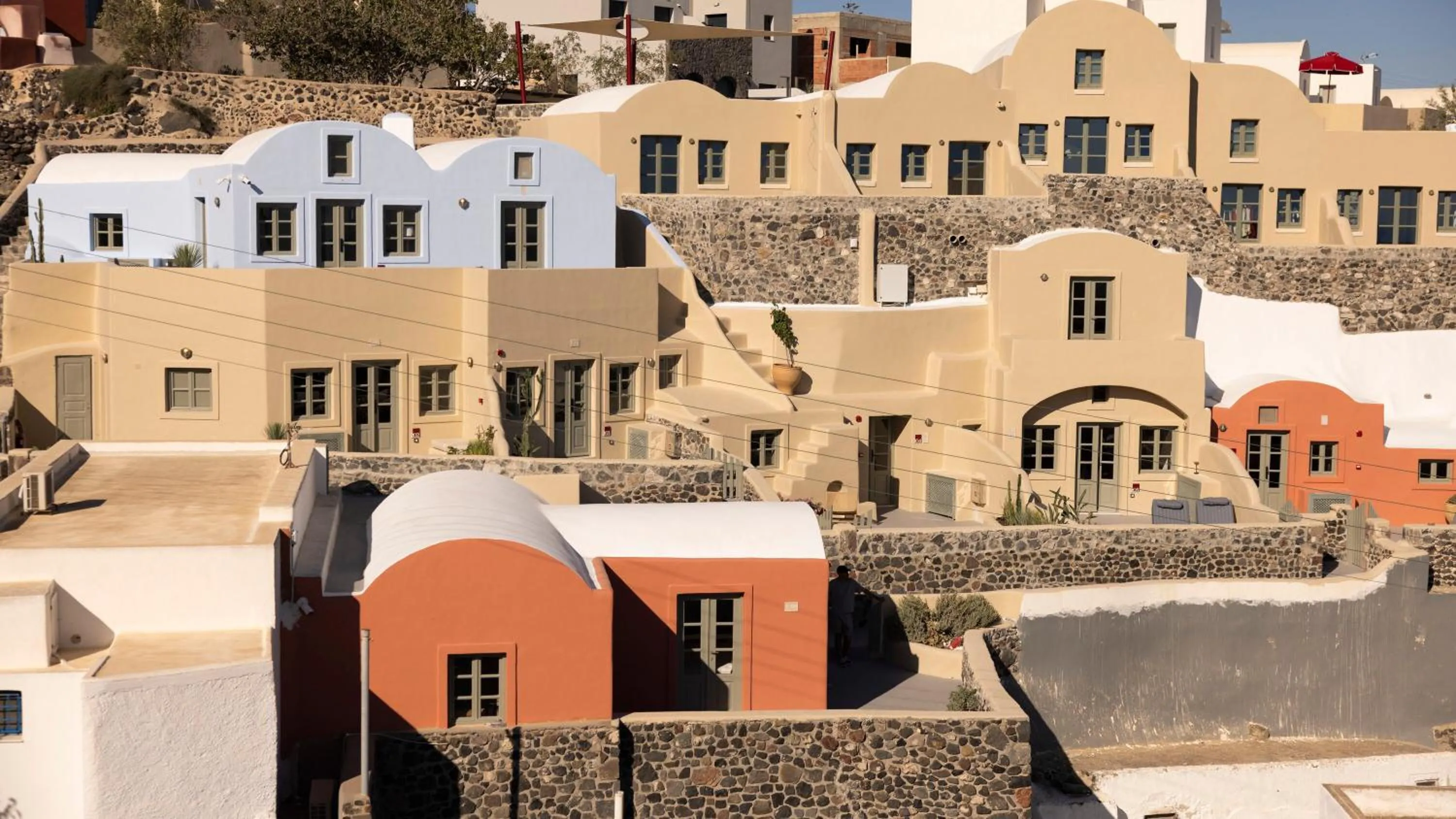 Property building in Neema Maison Finikia Santorini
